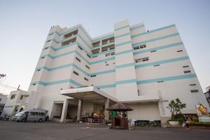 Alojamiento - Friday Hotel