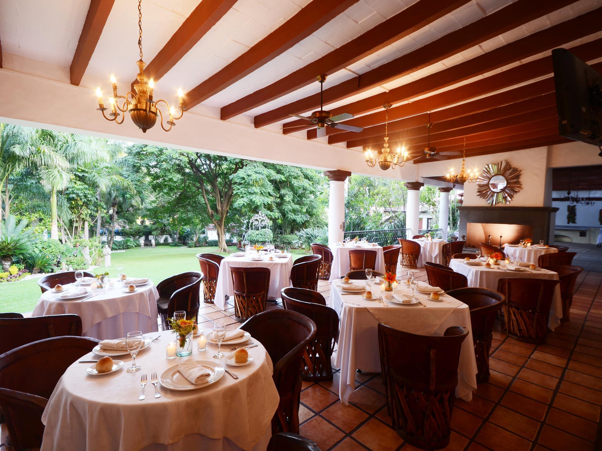 Restaurante MisiÃ³n Grand Cuernavaca
