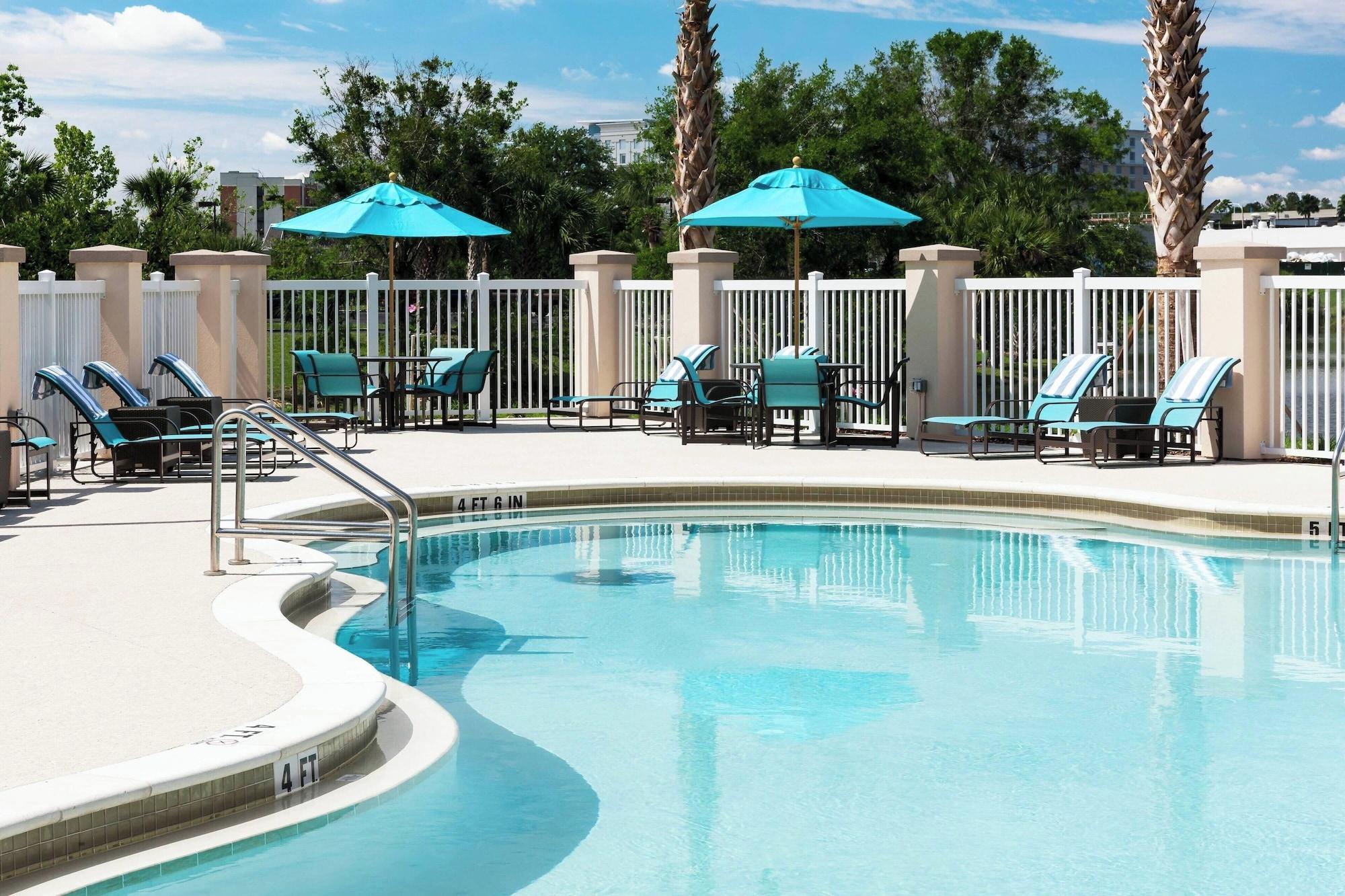 Vista Piscina Residence Inn by Marriott Near Universal Orlando