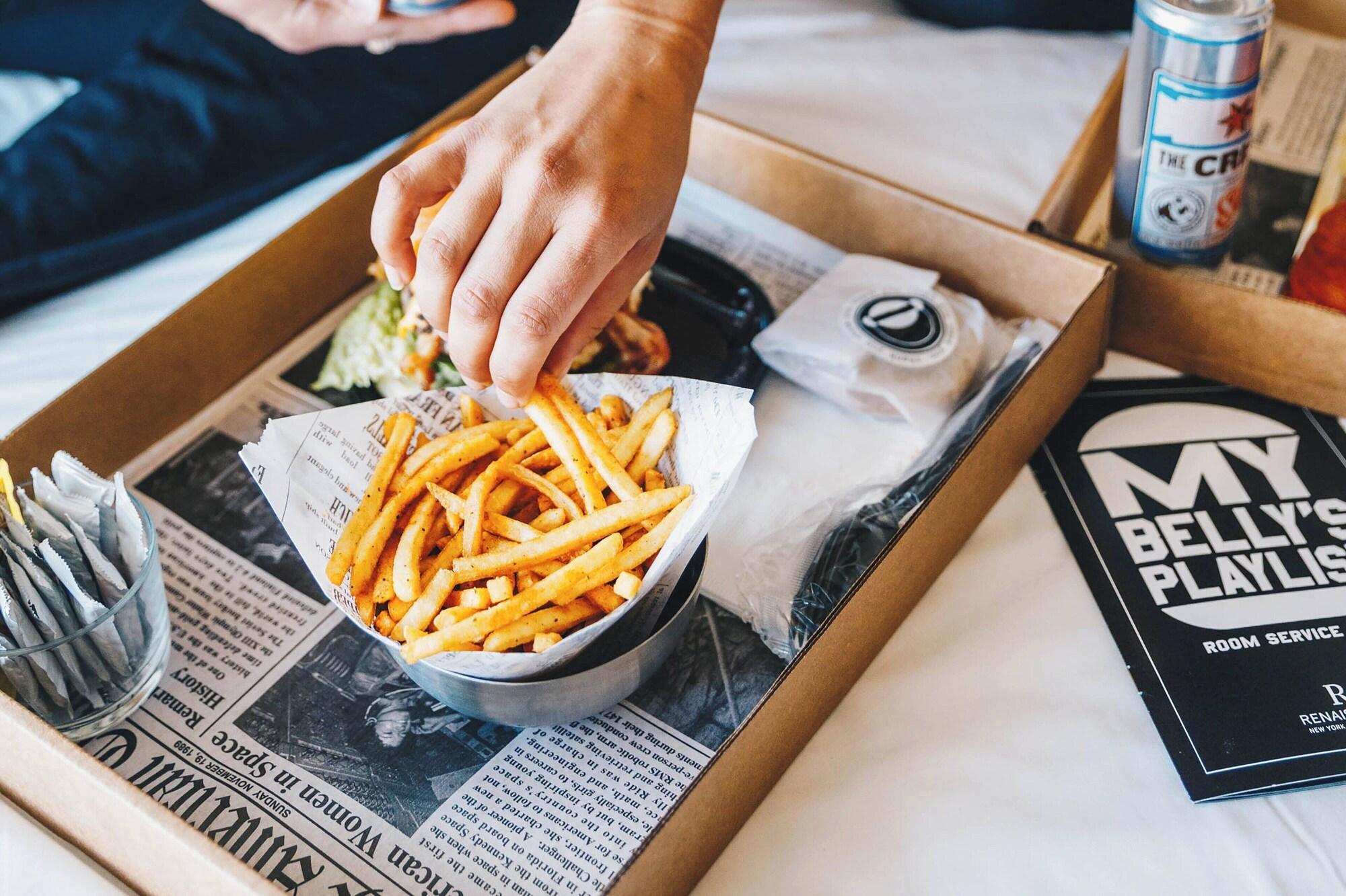 Restaurant Renaissance New York Midtown Hotel