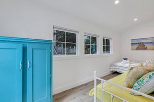 Alquiler Vacacional - Stylish 2-bedroom house in Beaufort. Walk to downtown. Fire pit, bikes, grill