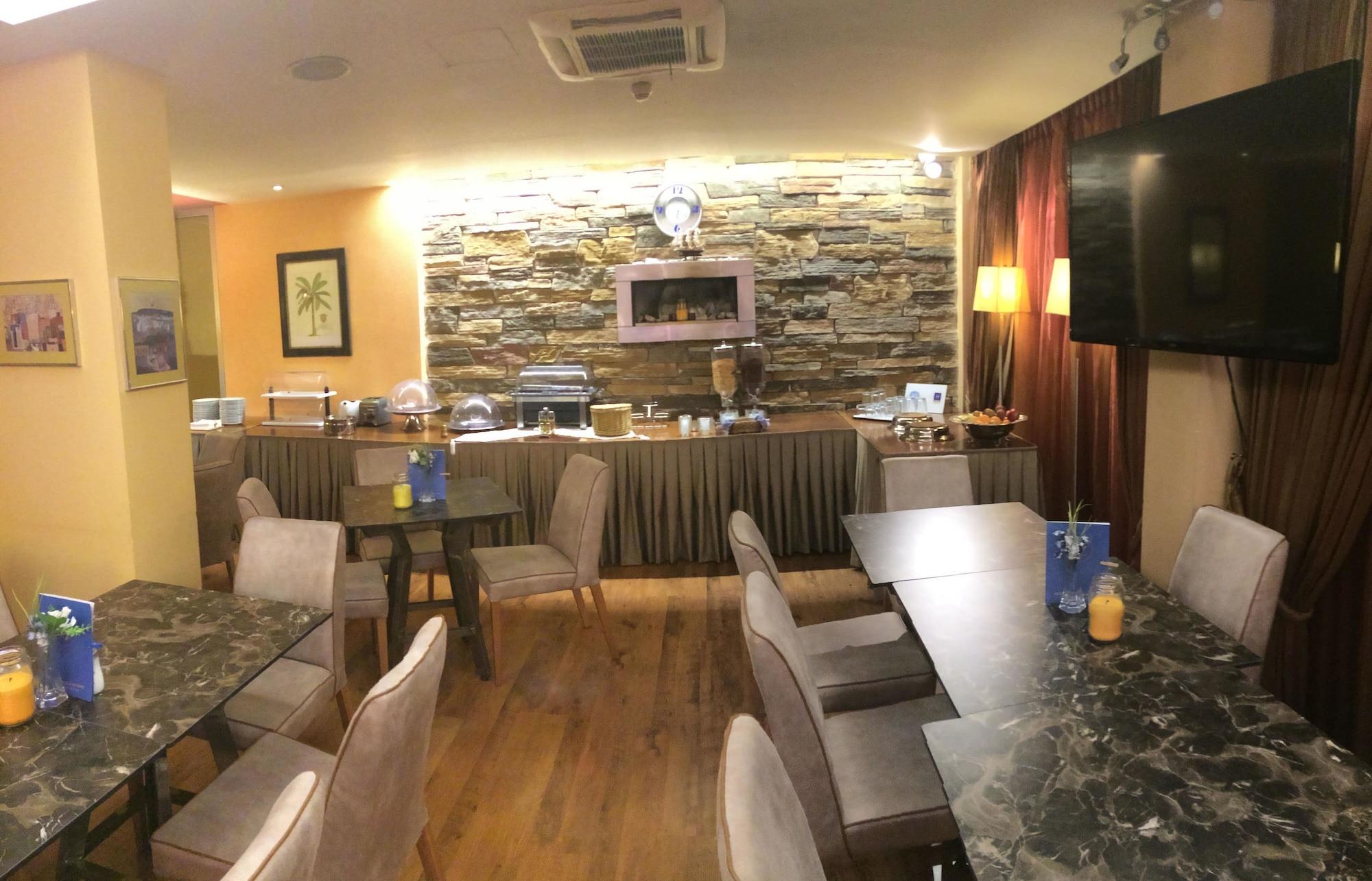 Restaurant Anastazia Luxury Suites & Rooms