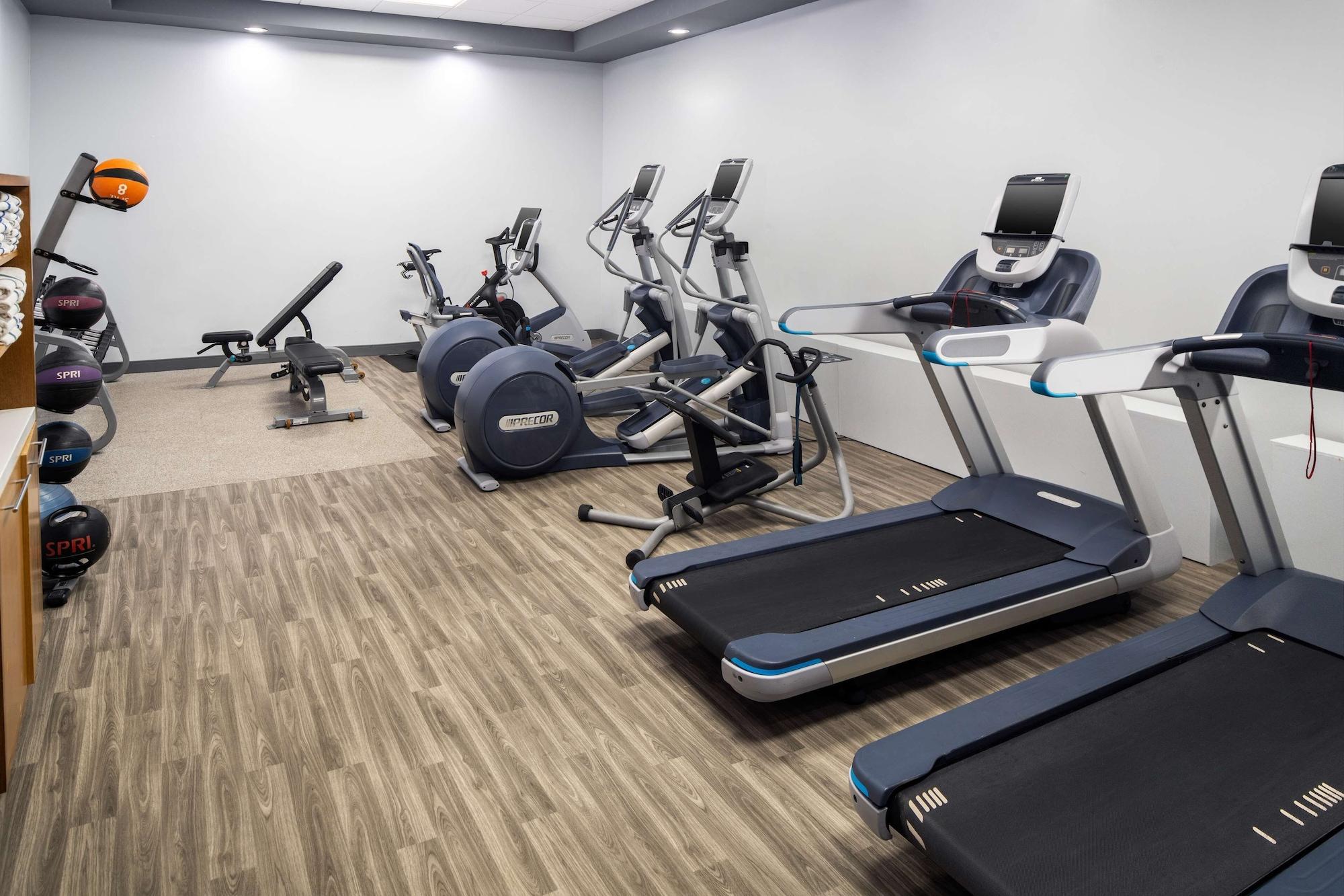 Gimnasio Embassy Suites by Hilton Orlando North