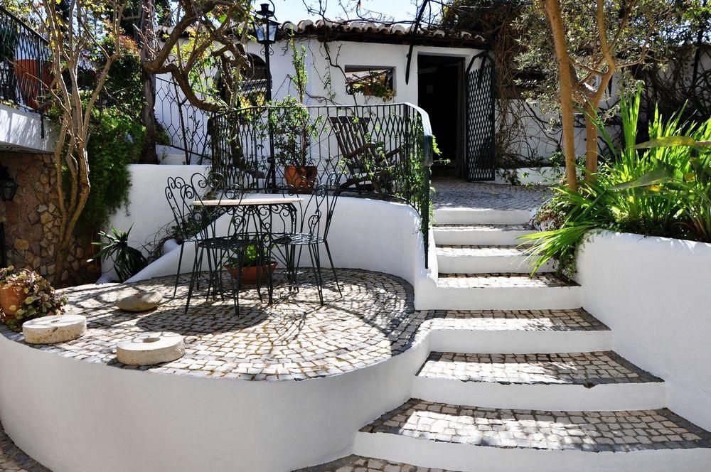 Vista Exterior Uma Casa à Beira Sol