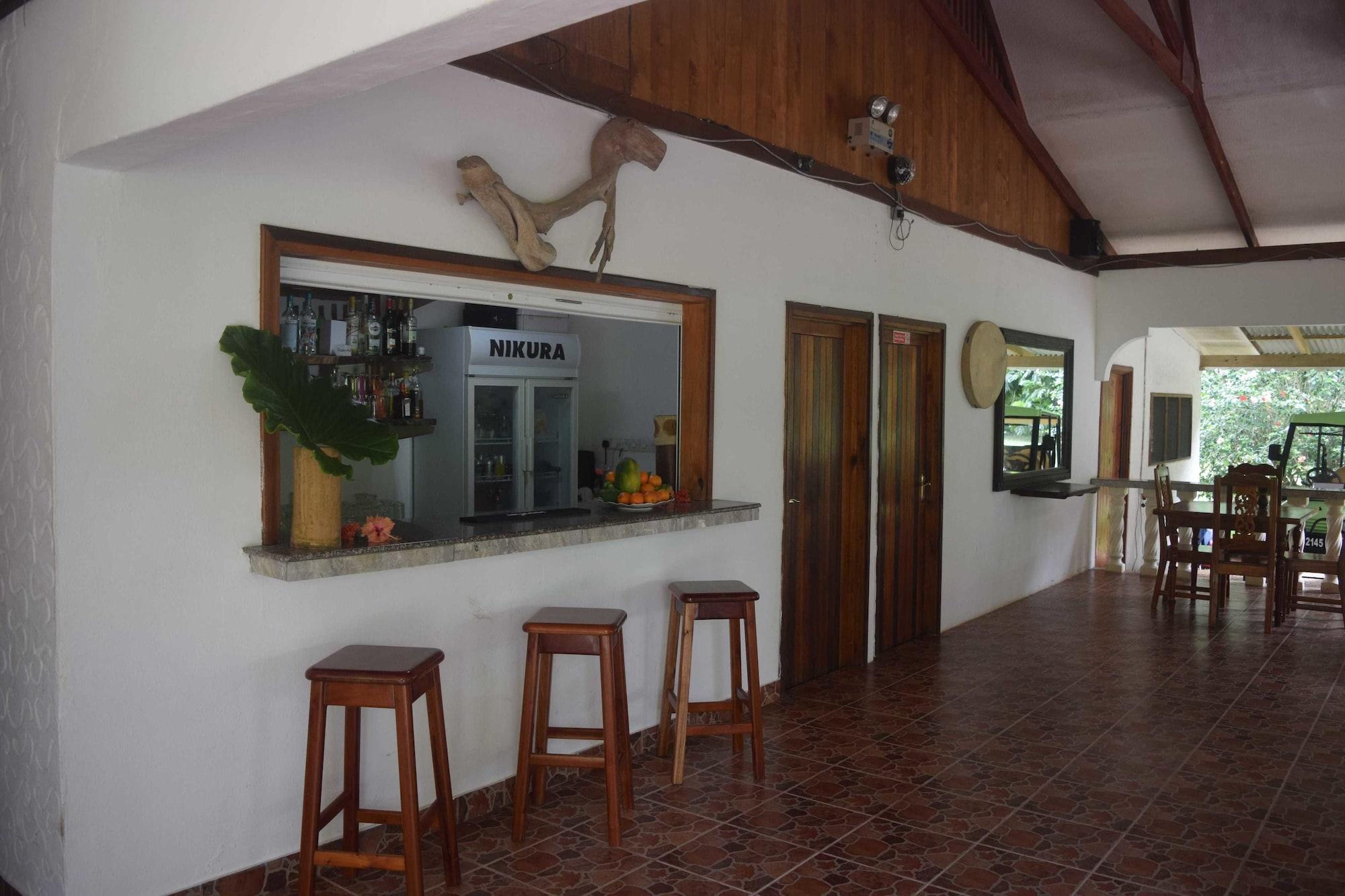 Bar/Salón Chalet Bamboo Vert