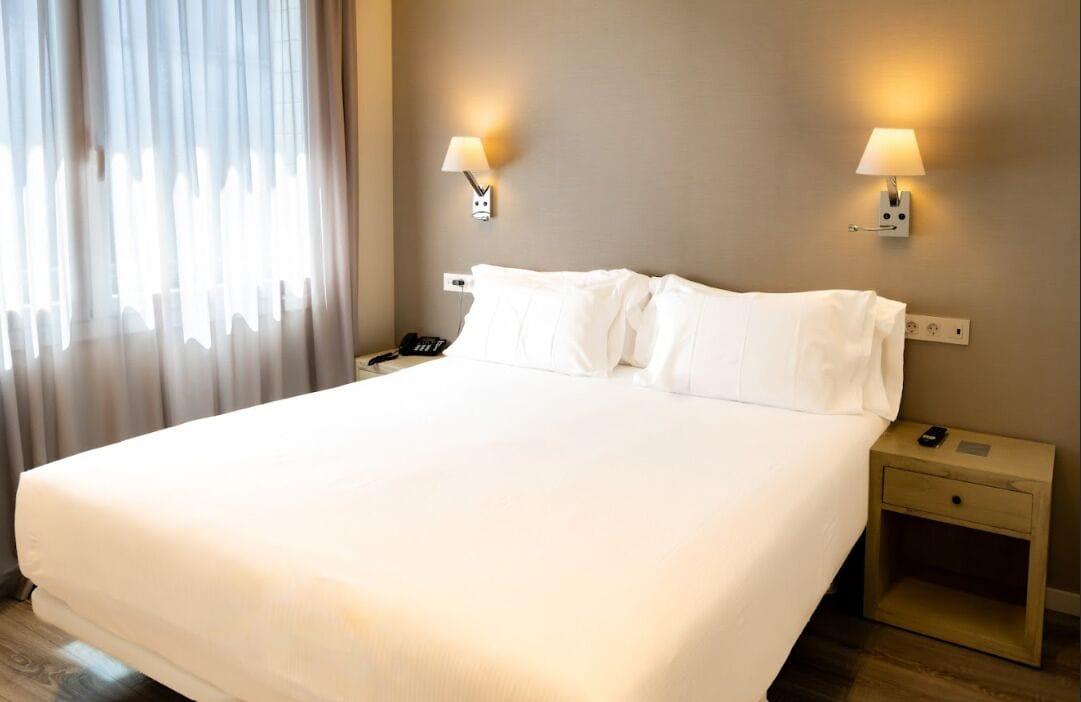 Habitación Bilbao City Center by abba Suites