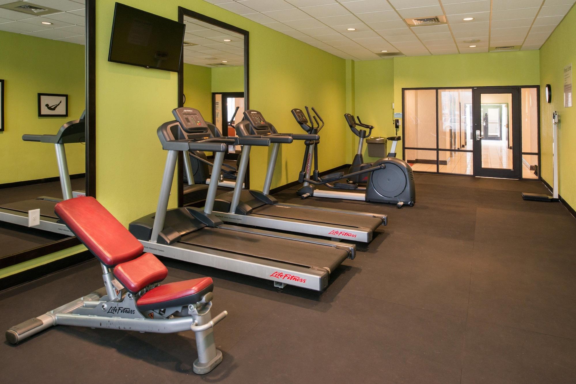 Gimnasio Holiday Inn Express Hotel & Suites Monroe by IHG