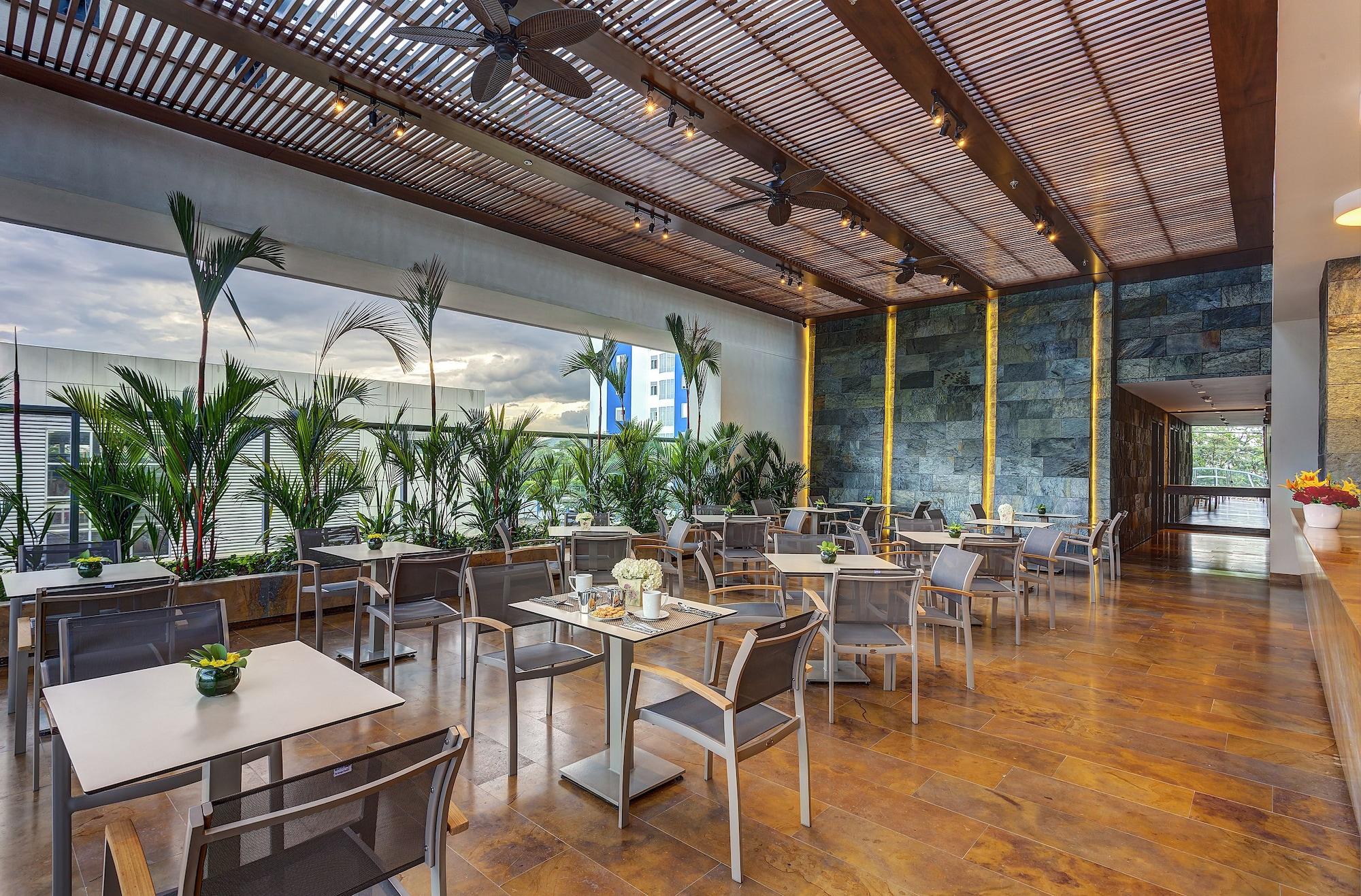 Restaurant Estelar Villavicencio Hotel & Centro de Convenciones