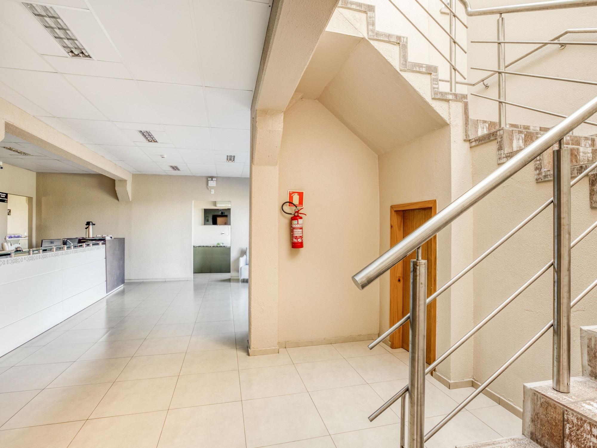 Vista Lobby Hotel Traveling