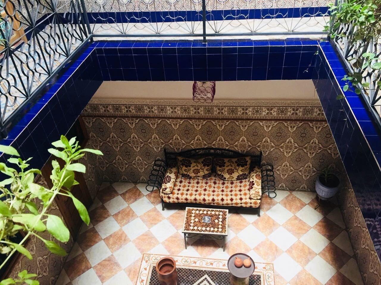 Varios Hotel Medina