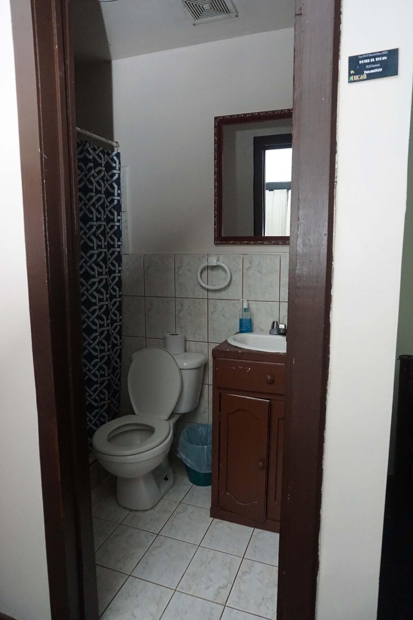 Equipamiento de Habitación Hotel el Tucan Alajuela