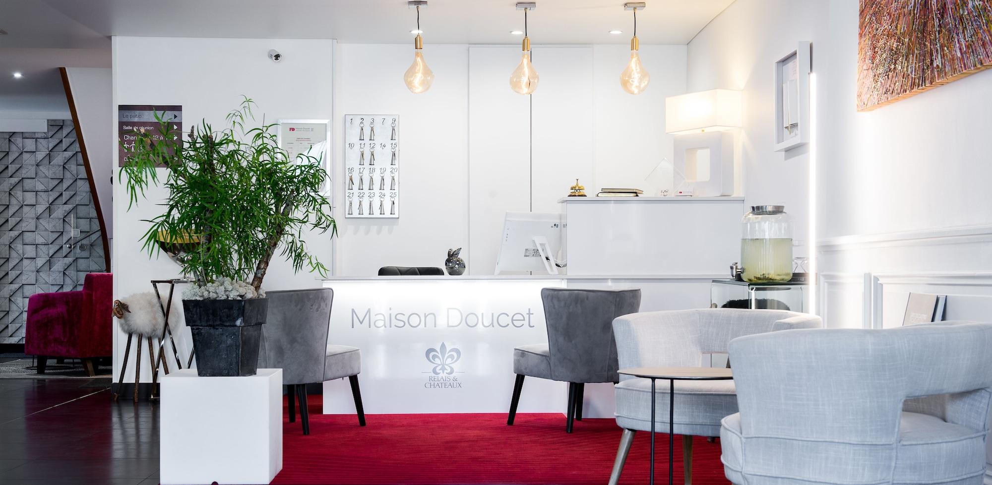Vista Lobby Maison Doucet