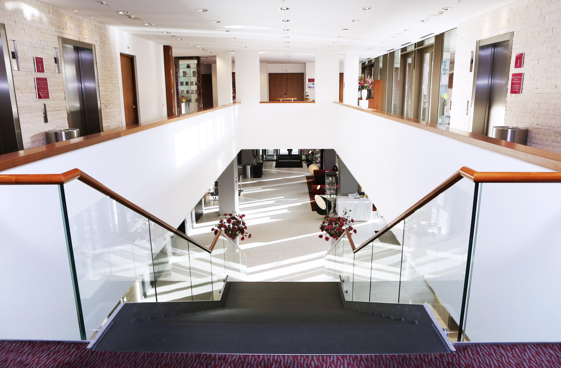 Vista Lobby Crowne Plaza Amsterdam South by IHG