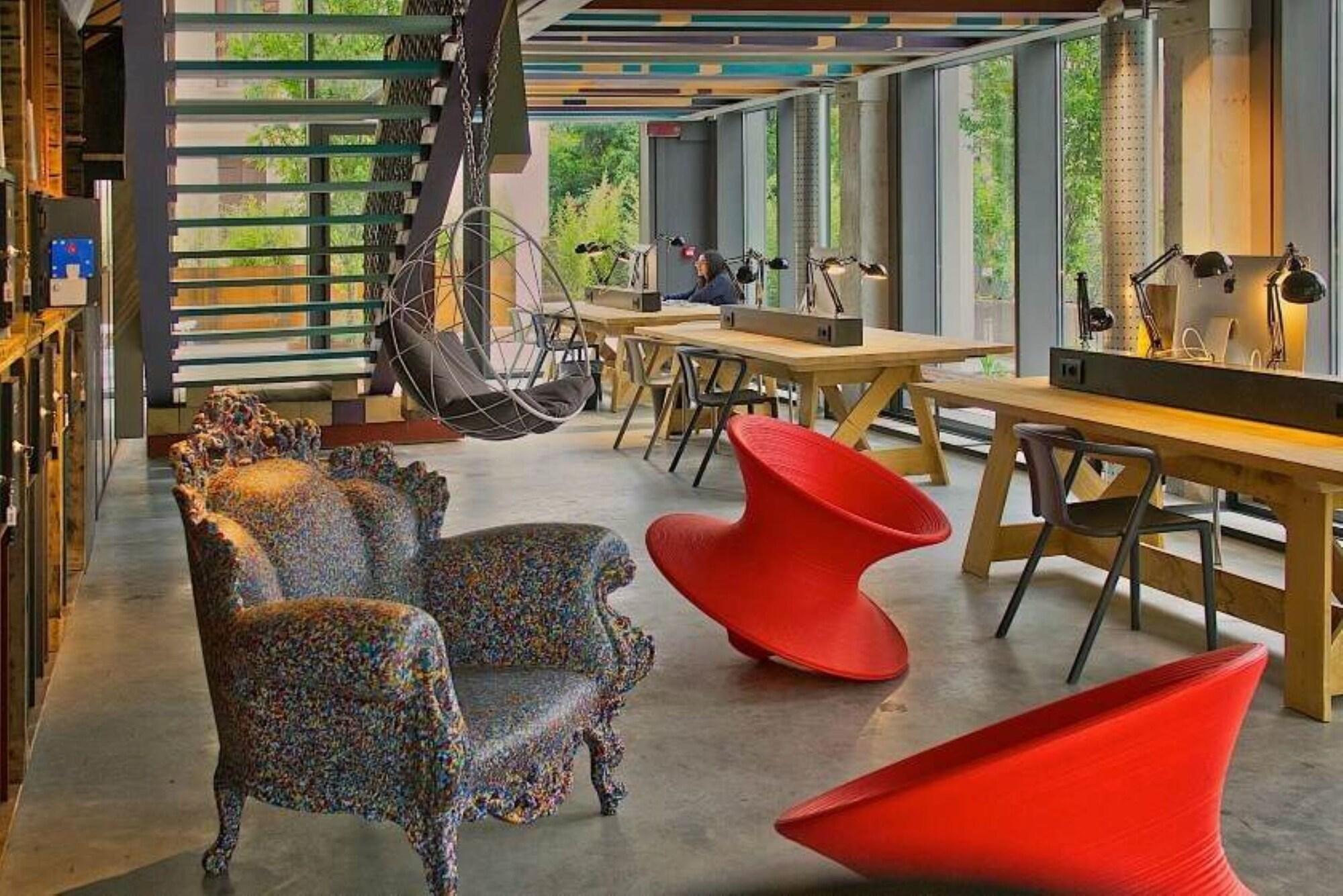 Varios Anda Venice Hostel