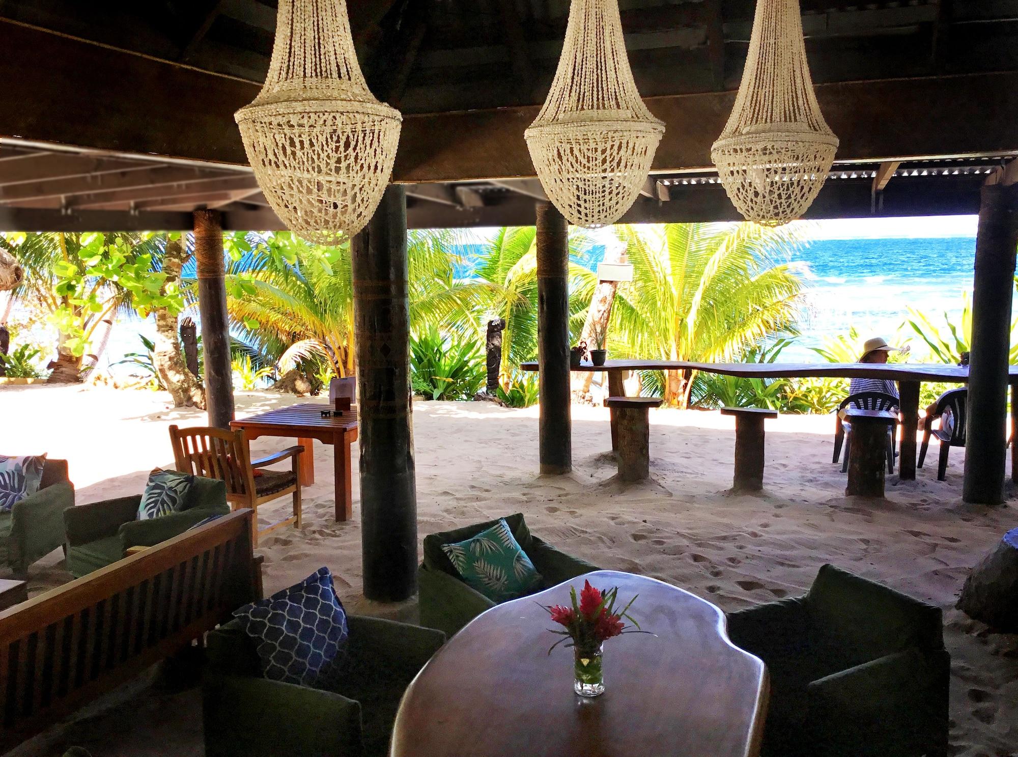 Vista Lobby Maqai Beach Eco Resort
