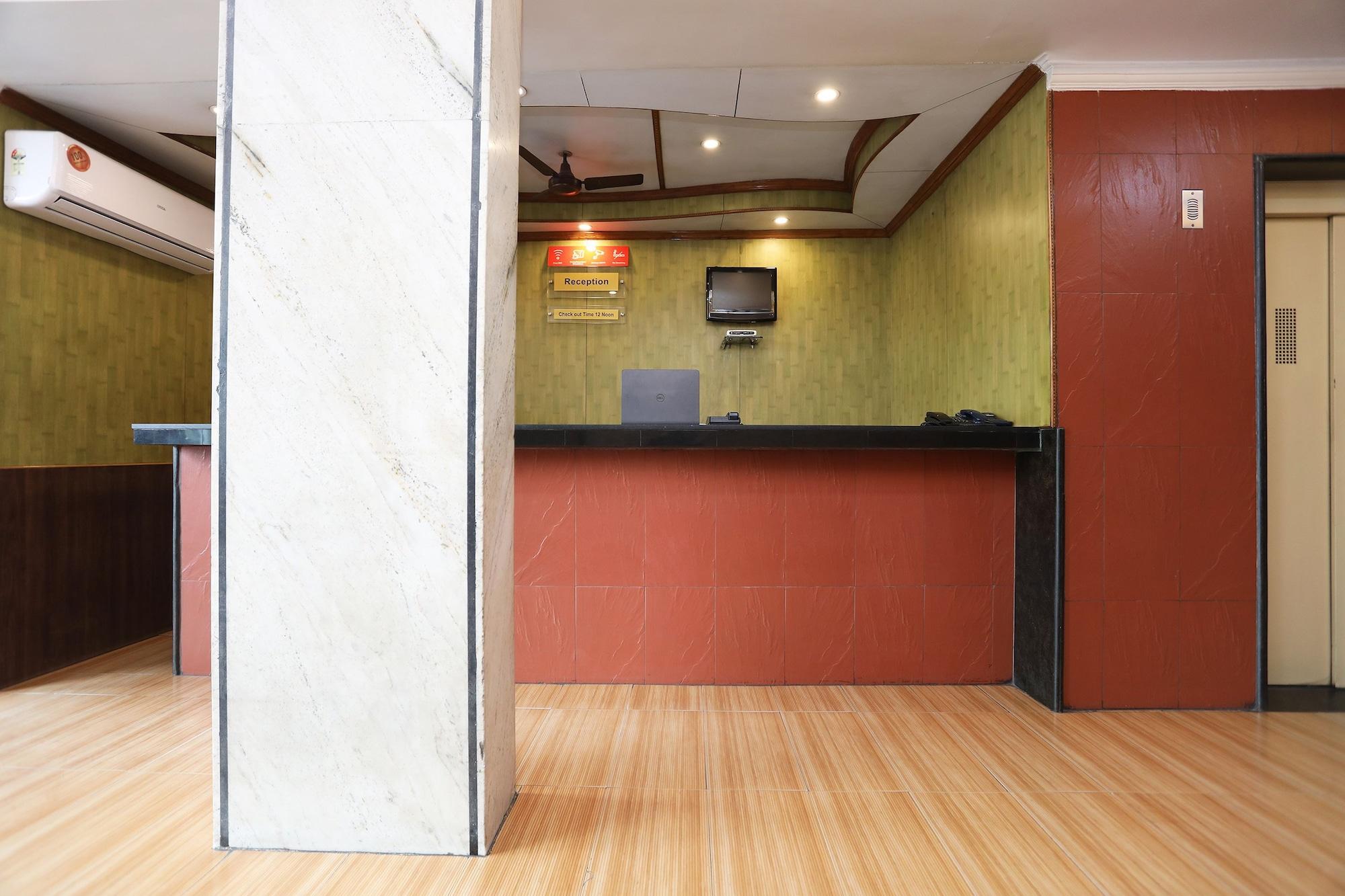 Vista Lobby OYO 30068 Hotel Kesar Palace