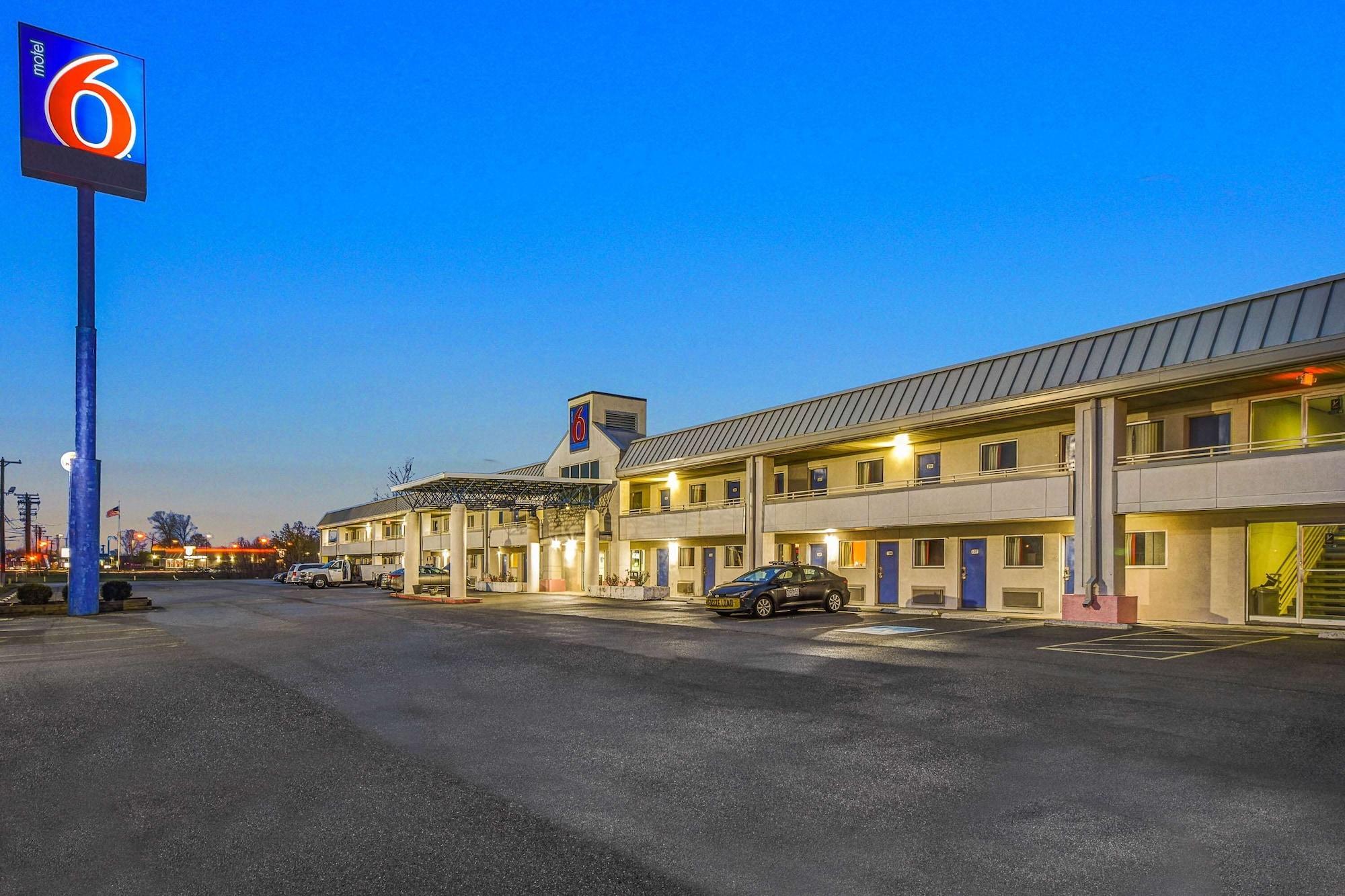 Varios Motel 6 North Ridgeville, OH - Cleveland Intl Airport - N Ridgeville