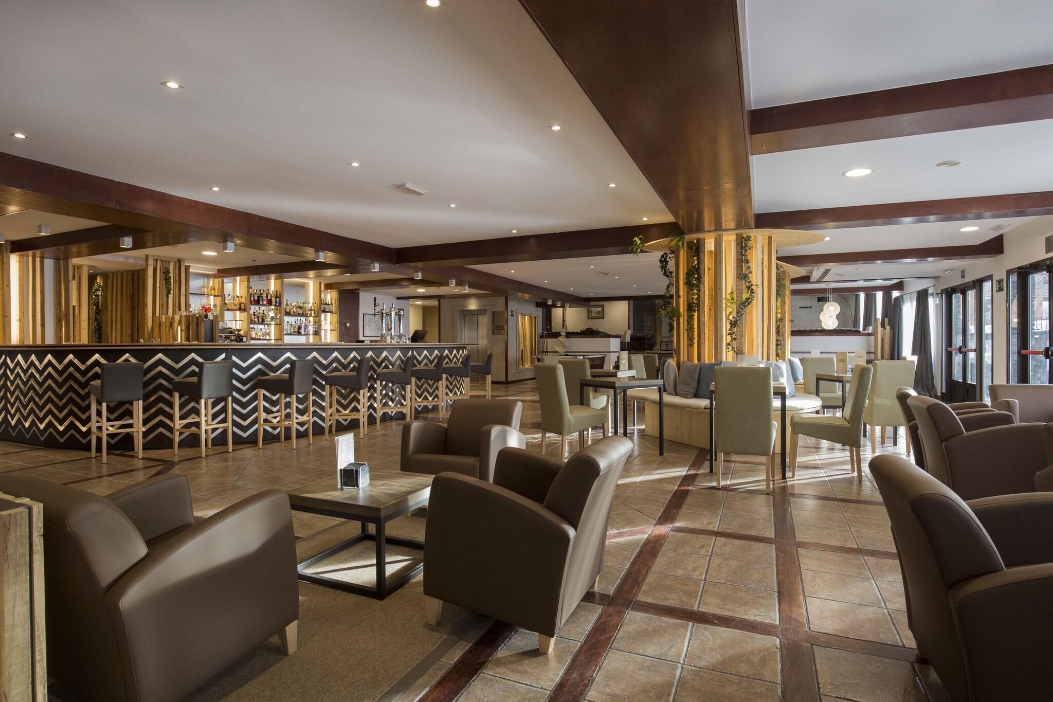 Bar/Salón Piolets Soldeu Centre