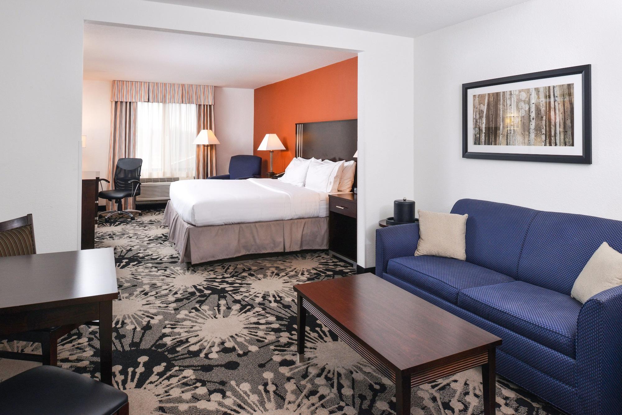 Habitación Holiday Inn Express & Suites Greenfield by IHG