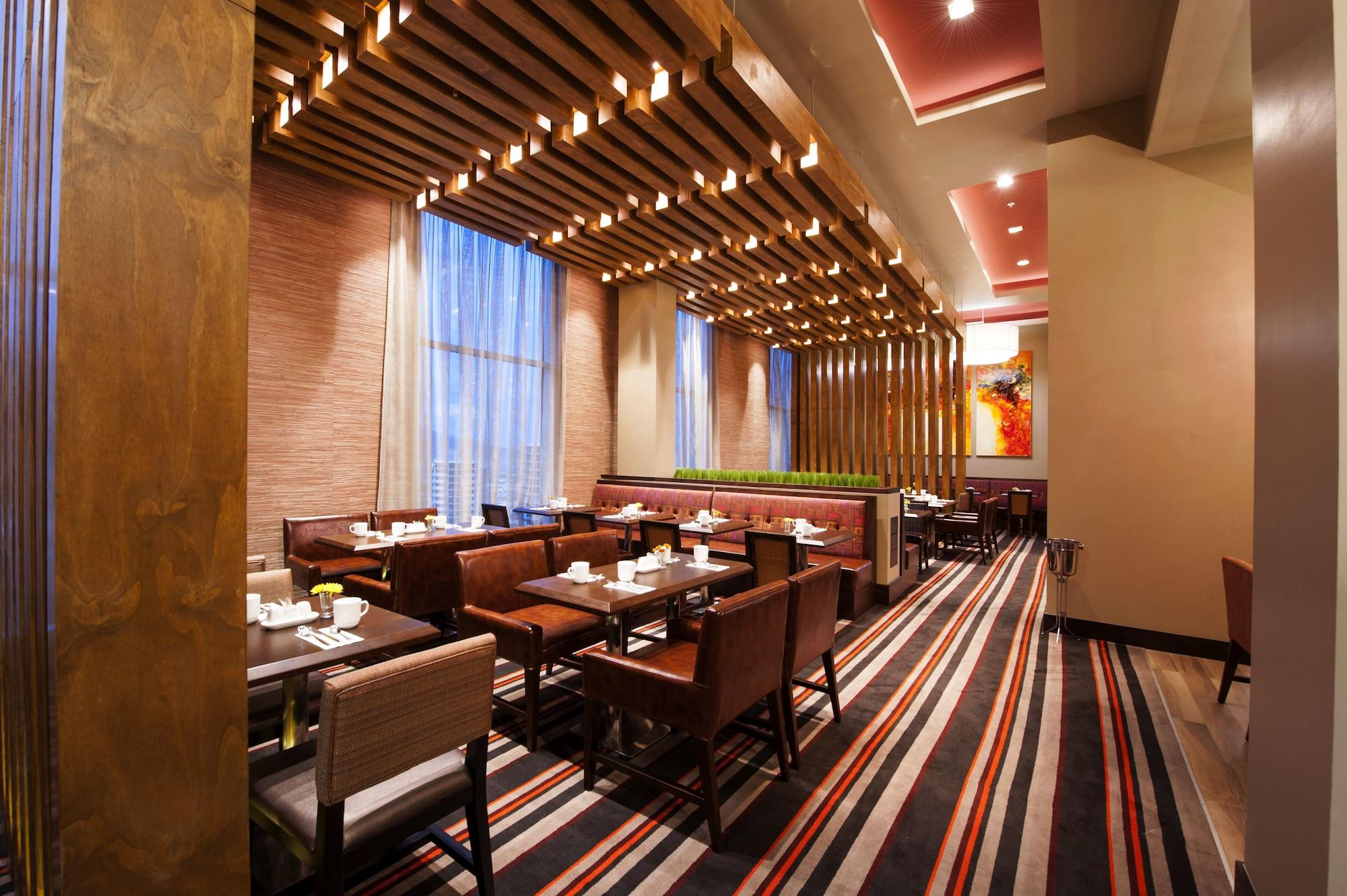 Restaurant Hilton Garden Inn San Jose La Sabana