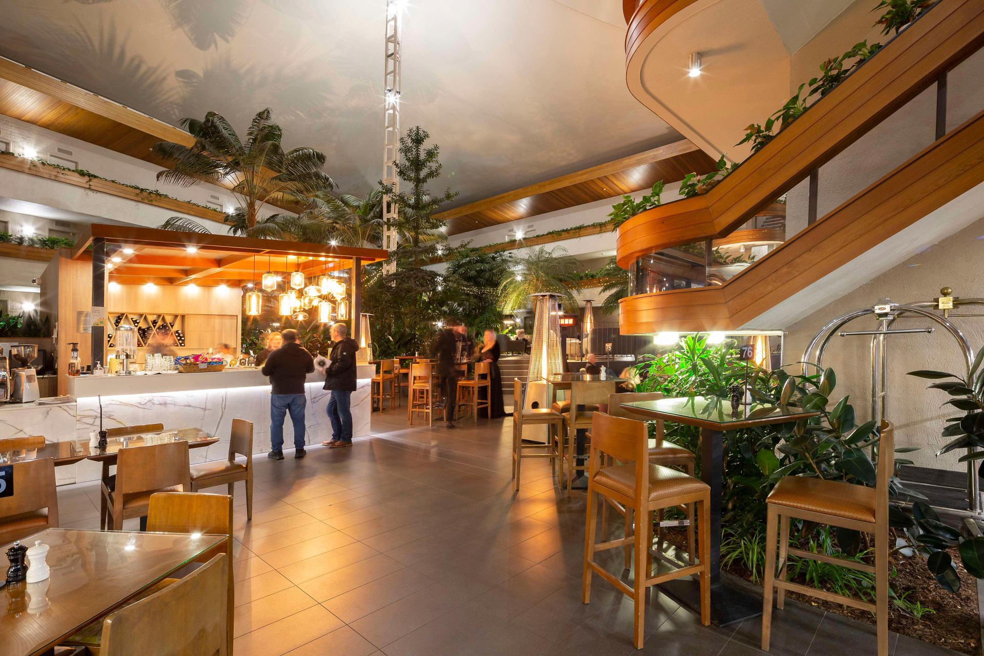 Bar/Salón Pavilion on Northbourne