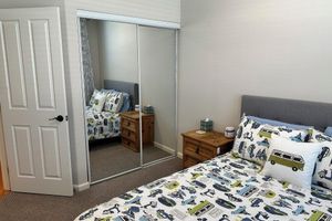 Alquiler Vacacional - Cotati Station condo with Garage and A/C