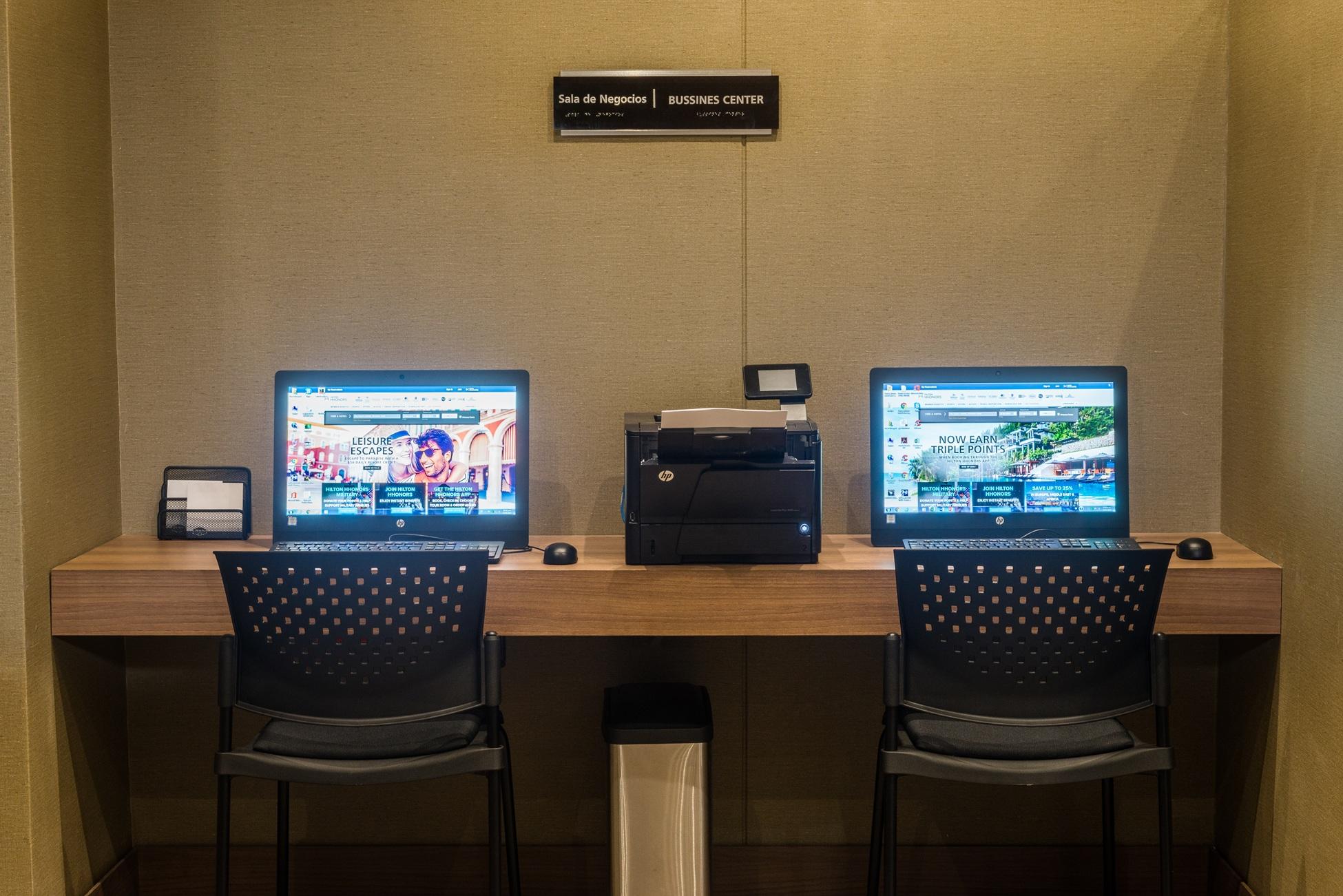 Centro de Negocios Hampton By Hilton Medellín