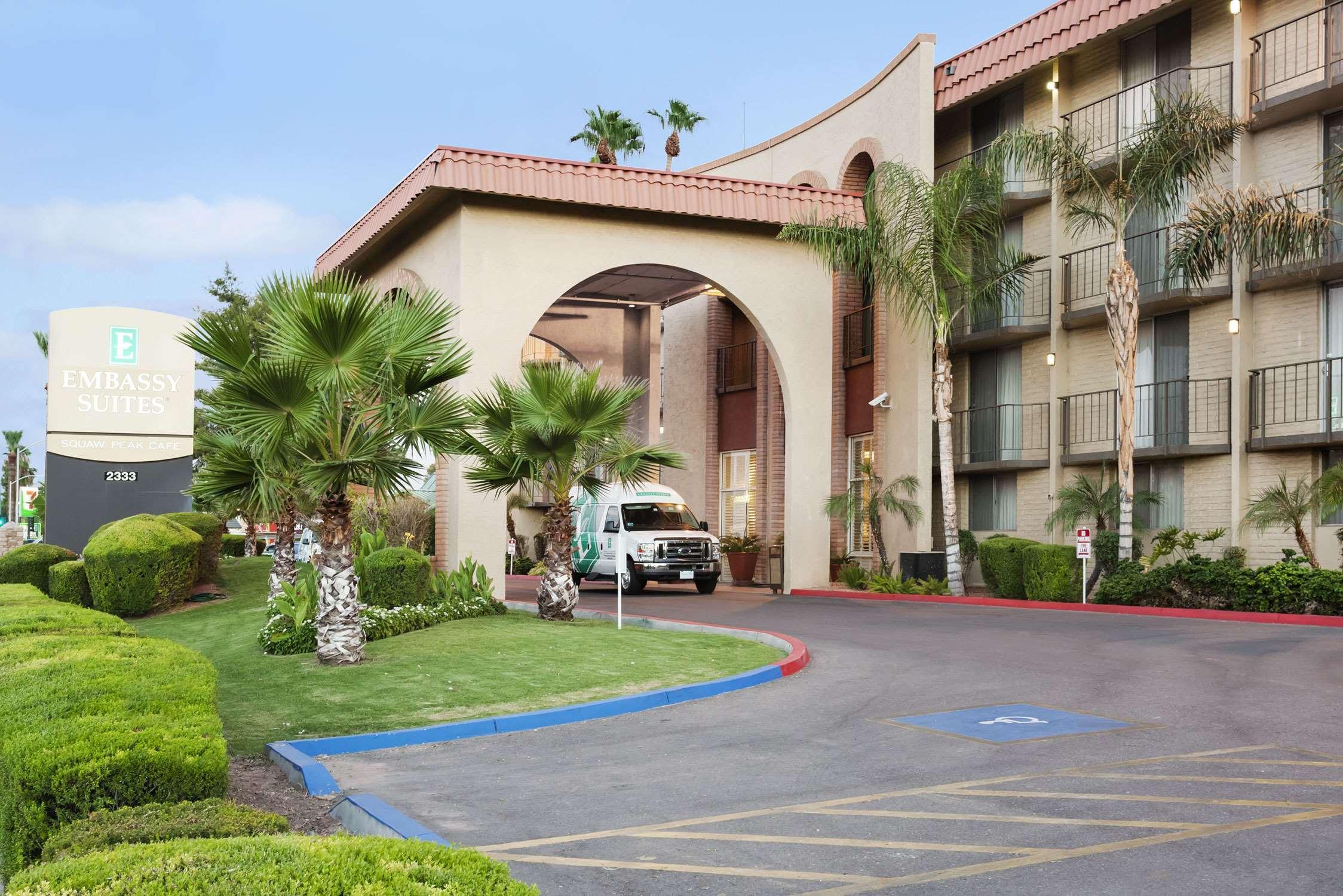 Vista Exterior Motel 6 Phoenix, AZ – Sky Harbor