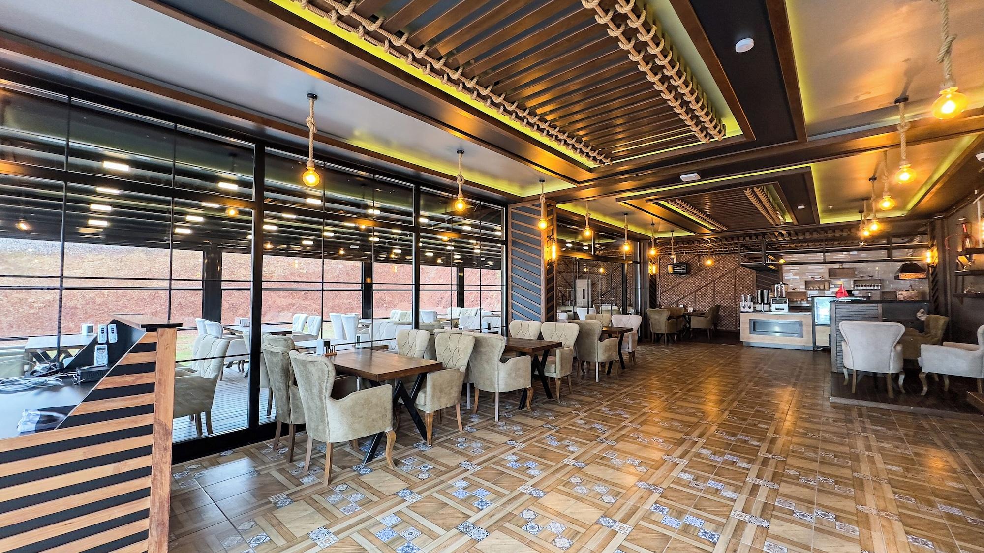 Restaurant Kaya Home Hotel