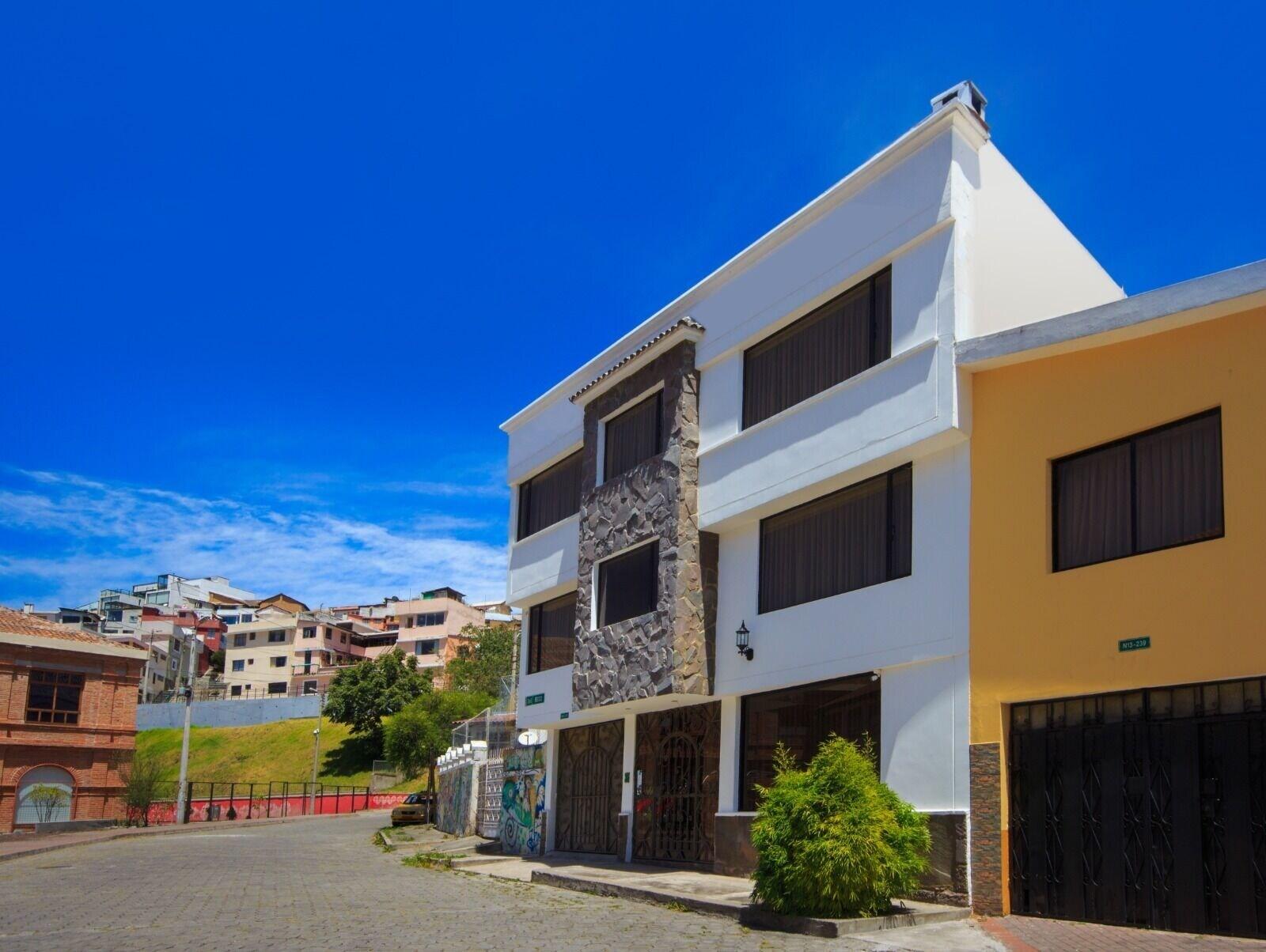 Vista Exterior Casa Alta