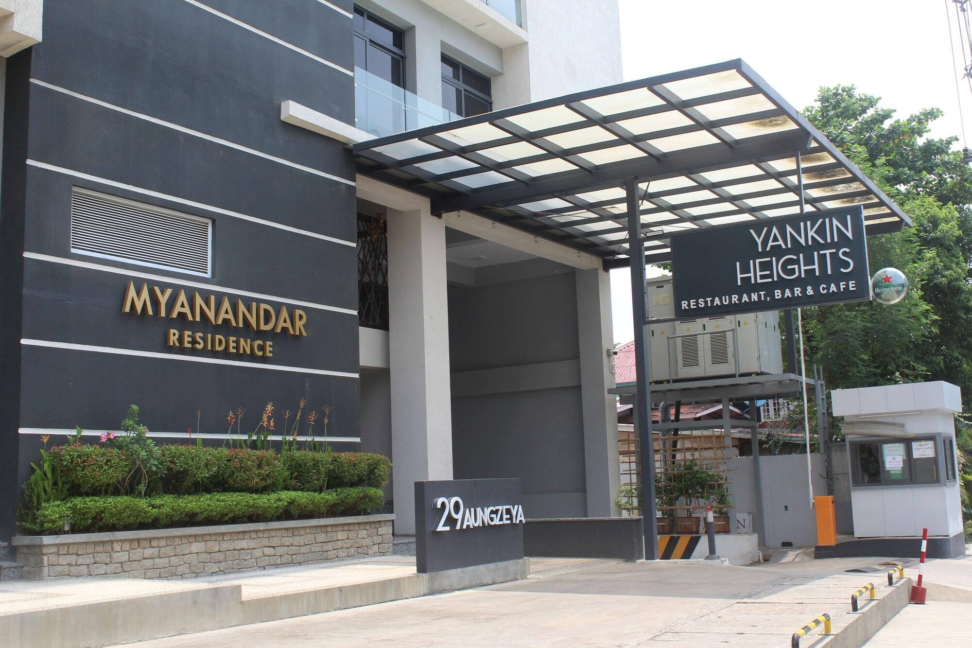 Vista Exterior Myanandar residence