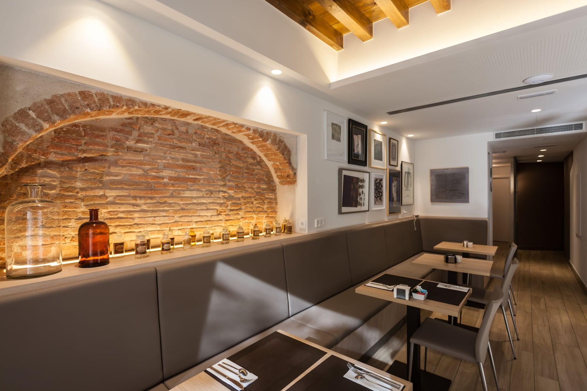 Bar/Salón San Lorenzo Suites