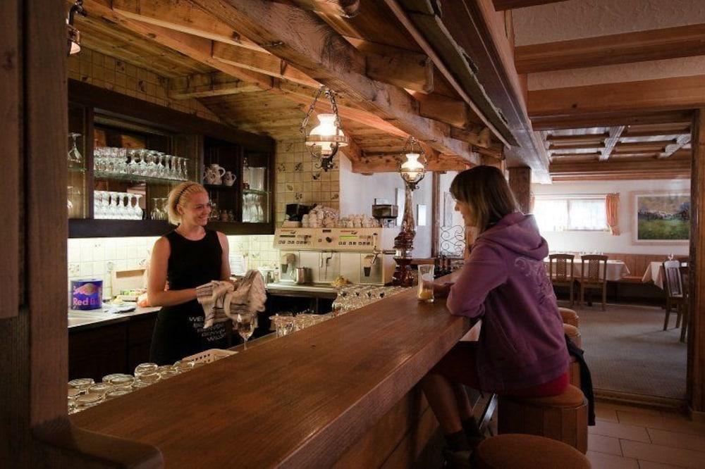 Bar/Salón Hotel Fiescherhof