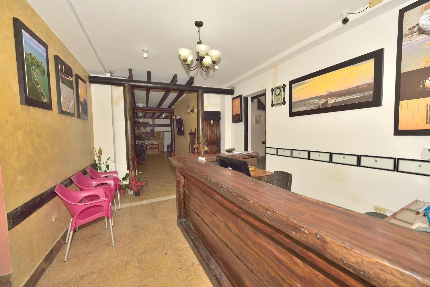 Vista Lobby Hotel La Barca