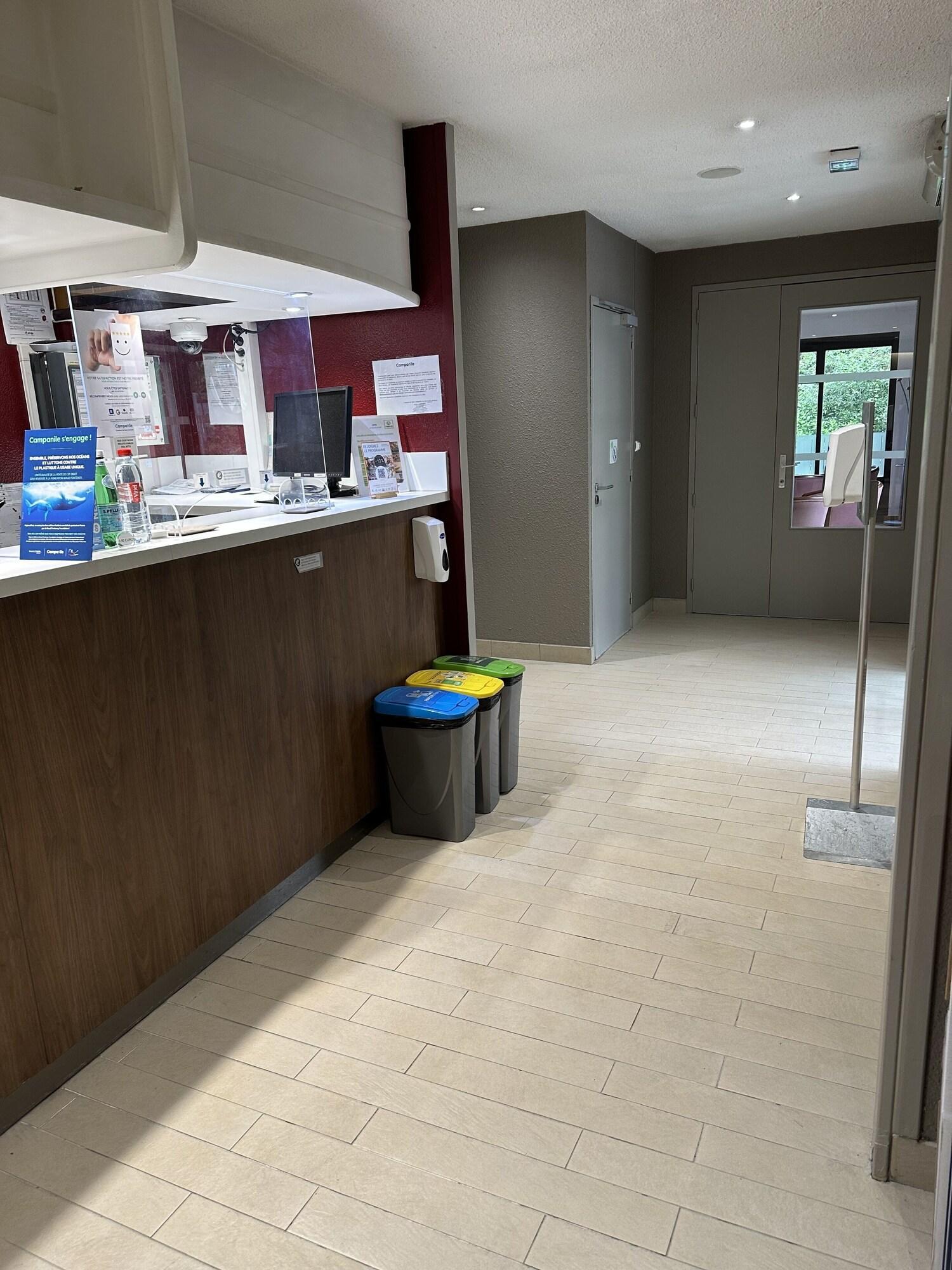 Vista Lobby Campanile Charleville-Mezieres