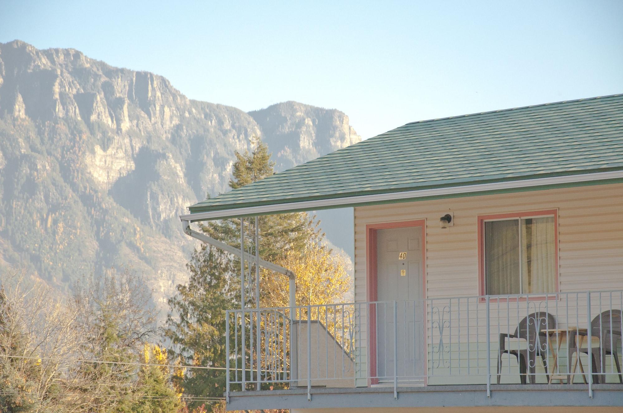Varios Sunset Motel