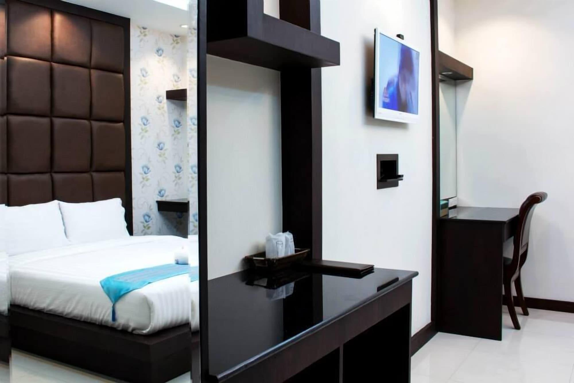 Set de Habitación Roses Hua Hin Hotel