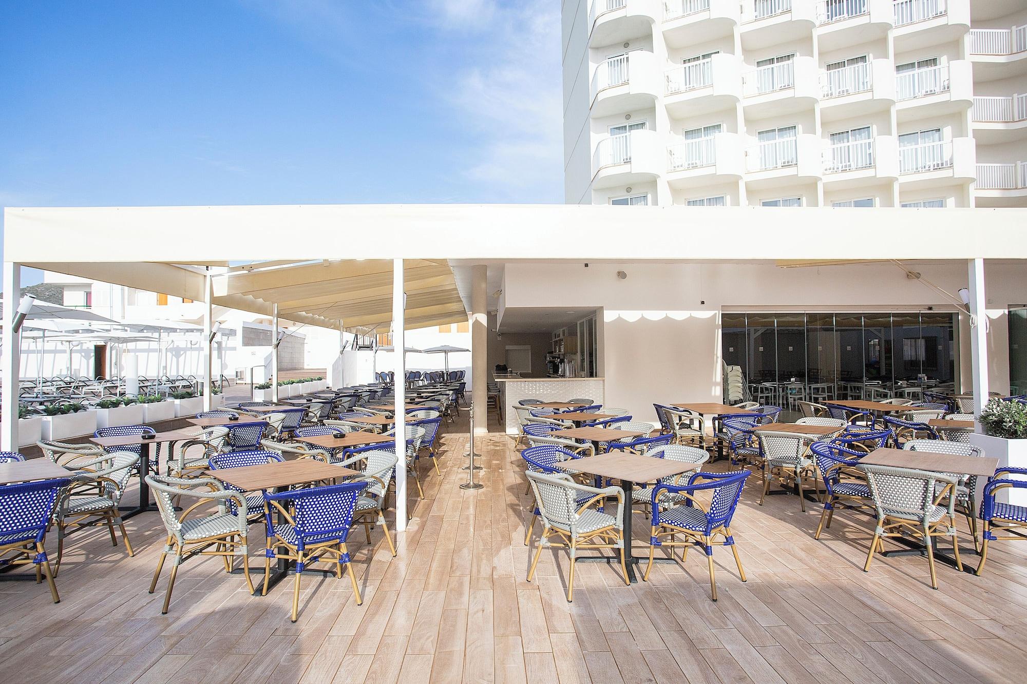 Restaurant BQ Delfín Azul Hotel