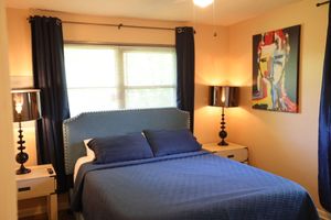 Alquiler Vacacional - Cheerful 3-Bedroom Home with Spacious Rooms