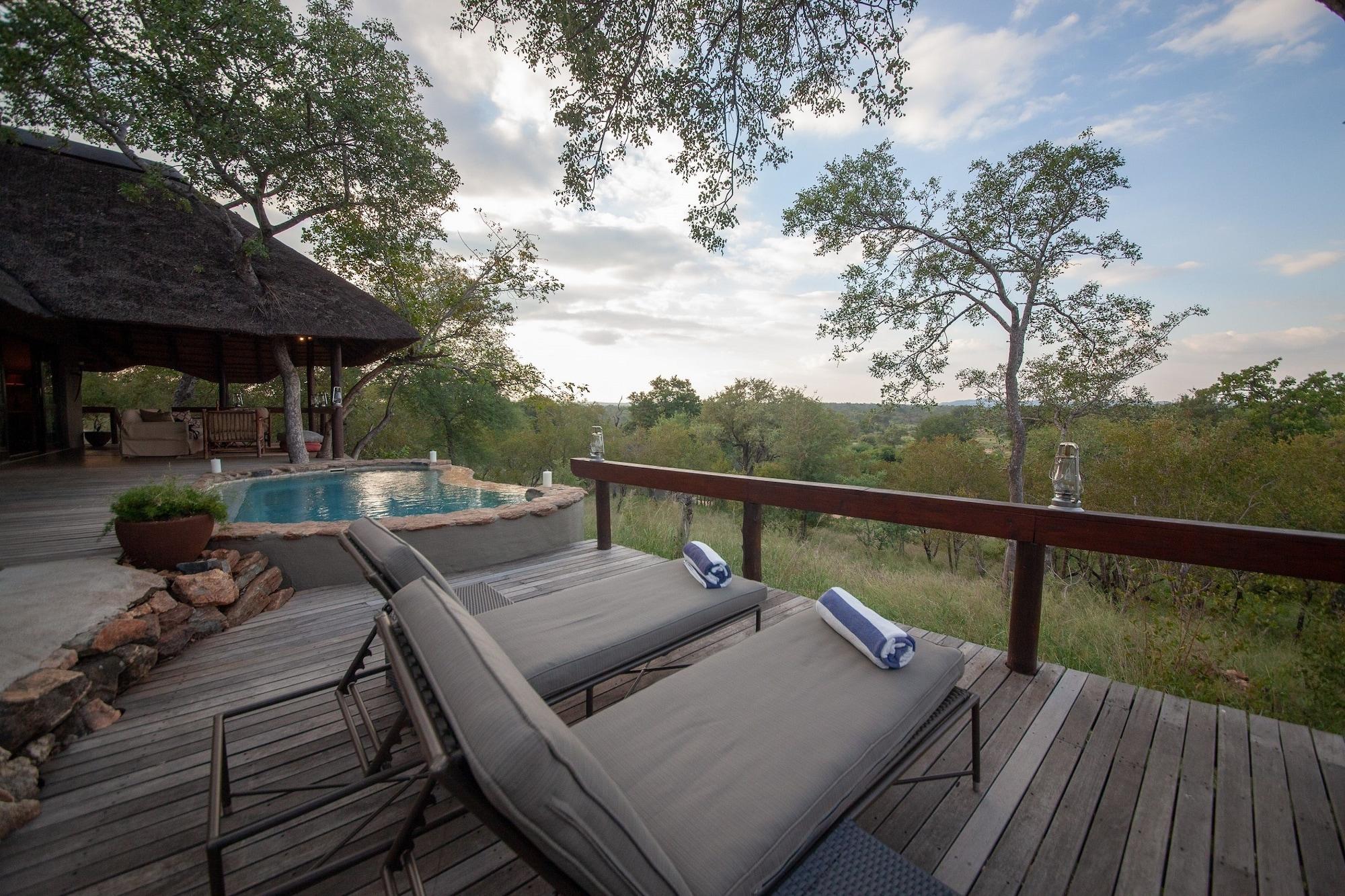 Vista Piscina Little Garonga