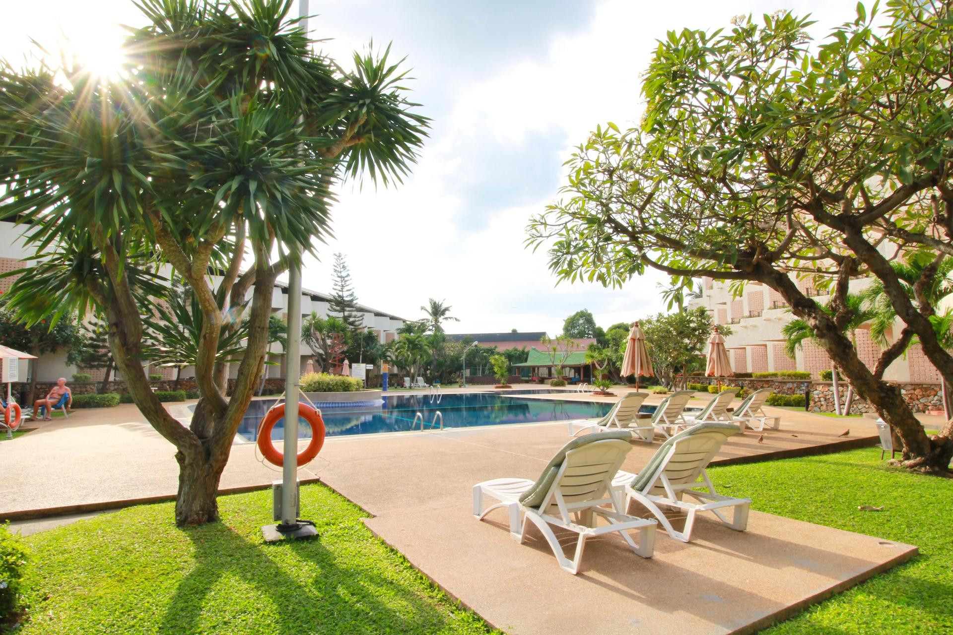 Vista Exterior Hotel Tropicana Pattaya