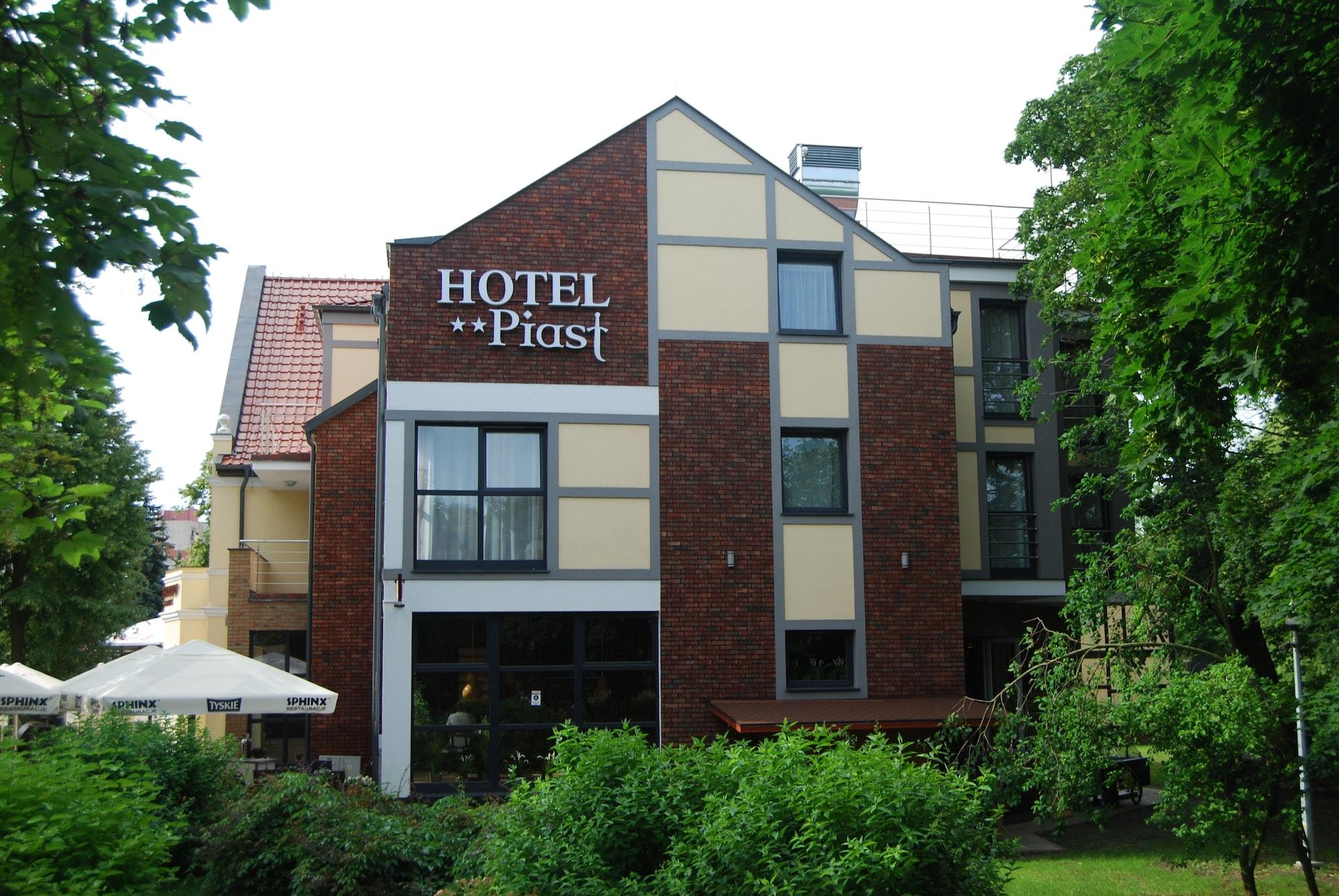 Varios Hotel Piast