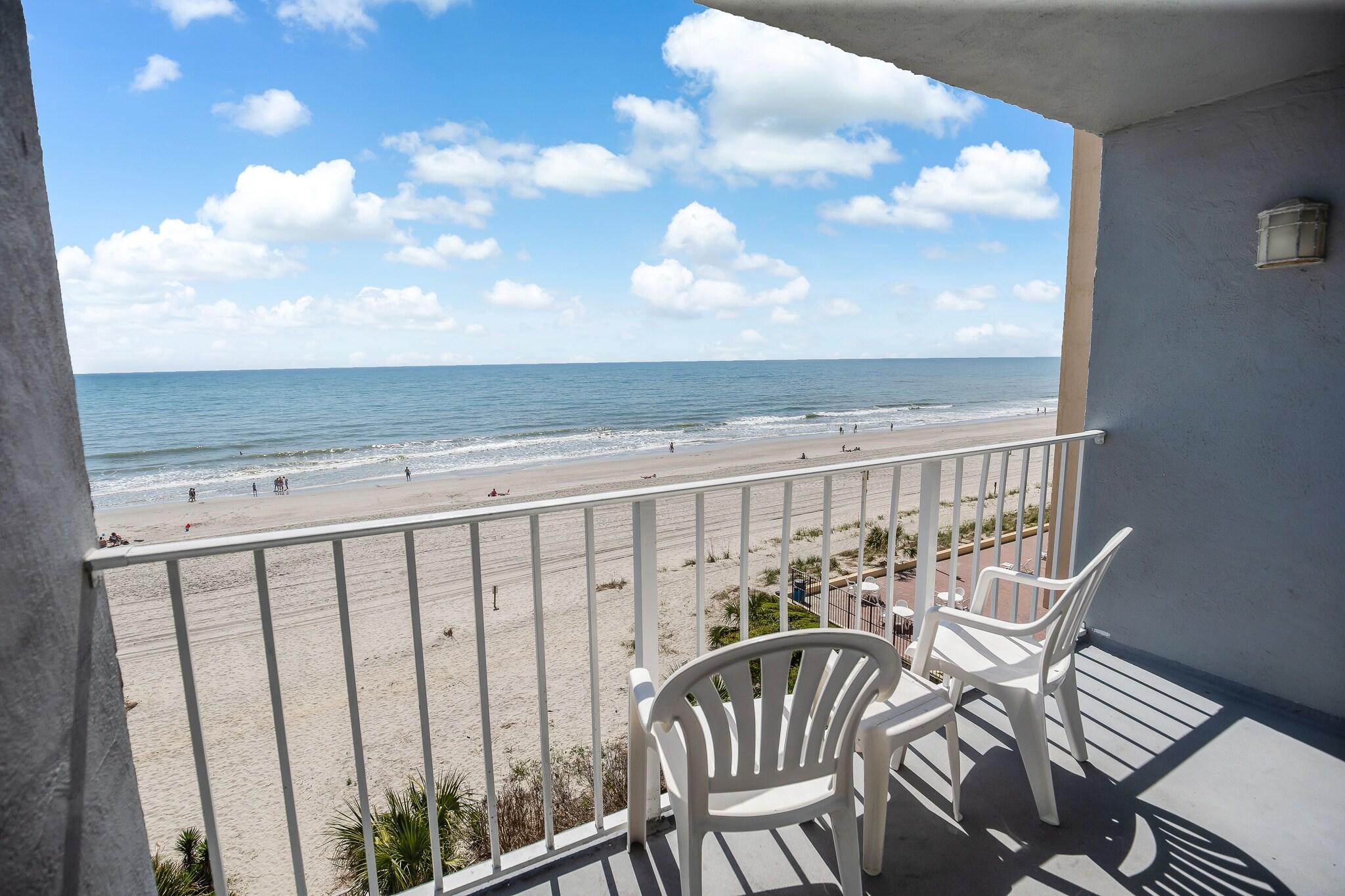 Playa Blu Atlantic Oceanfront Hotel Suites