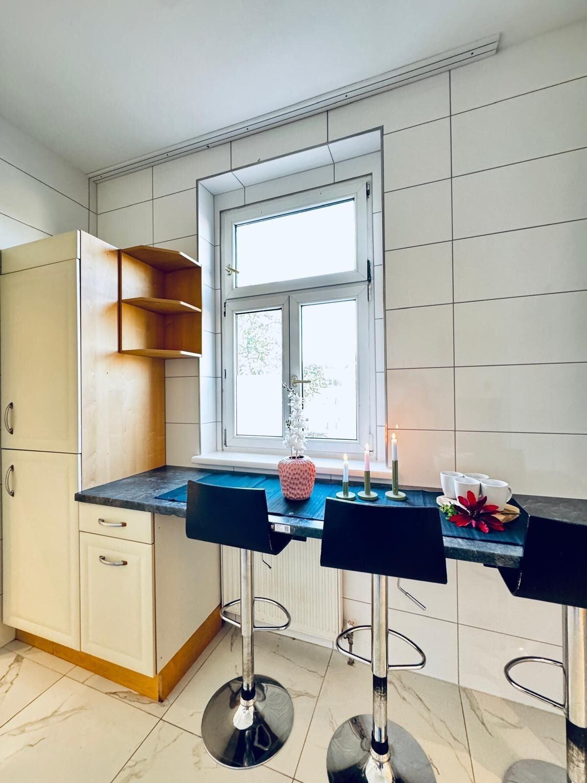 Comodidades del Alojamiento Cozy 3BR Apt Near Kaufpark Alterlaa
