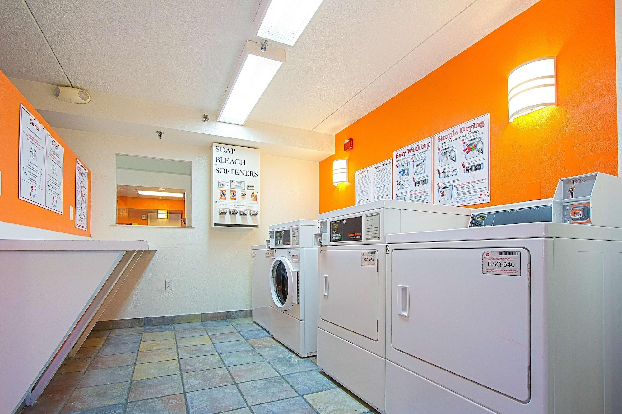 Comodidades del Alojamiento Motel 6 East Brunswick, NJ