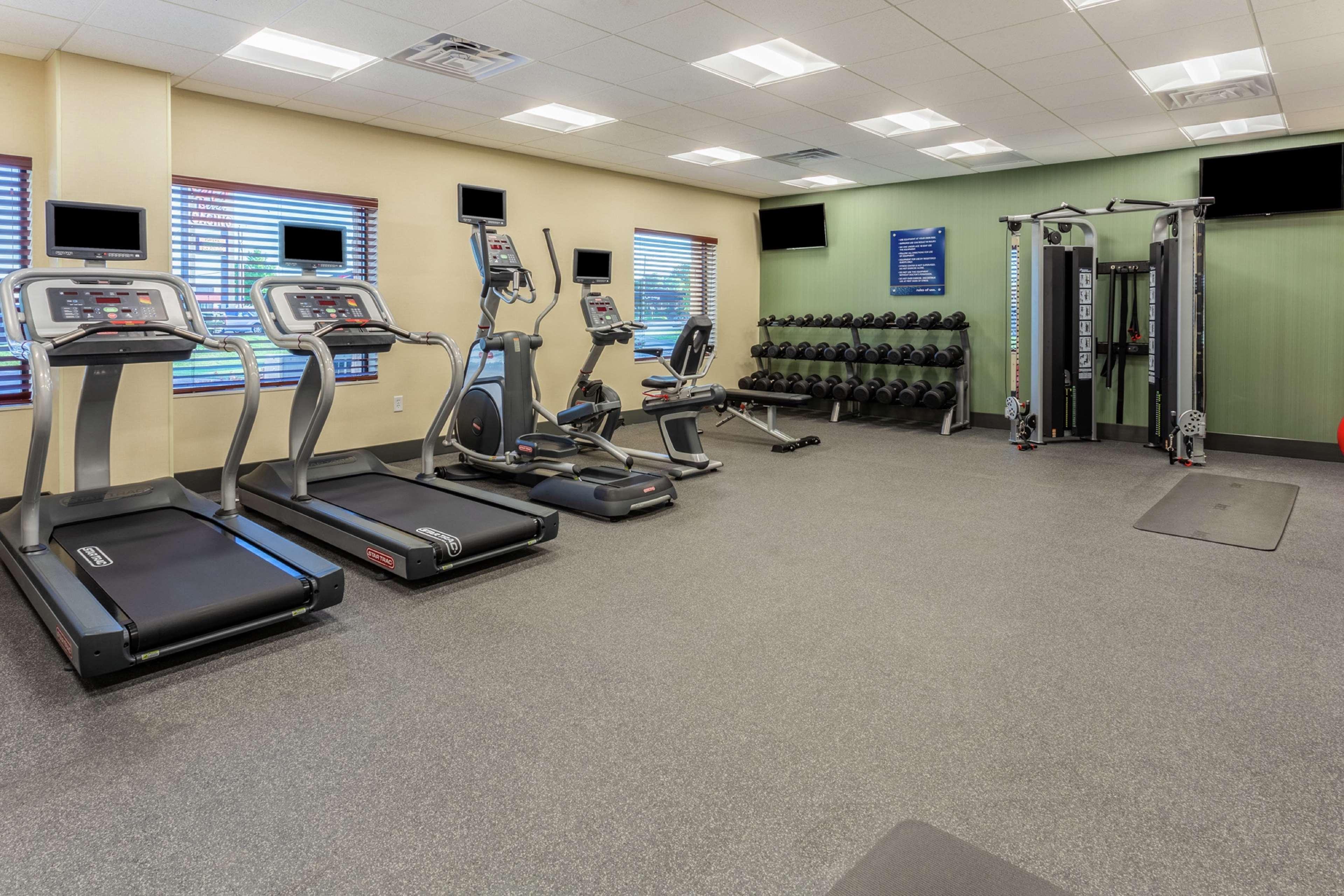Instalaciones Recreativas Hampton Inn & Suites Burlington