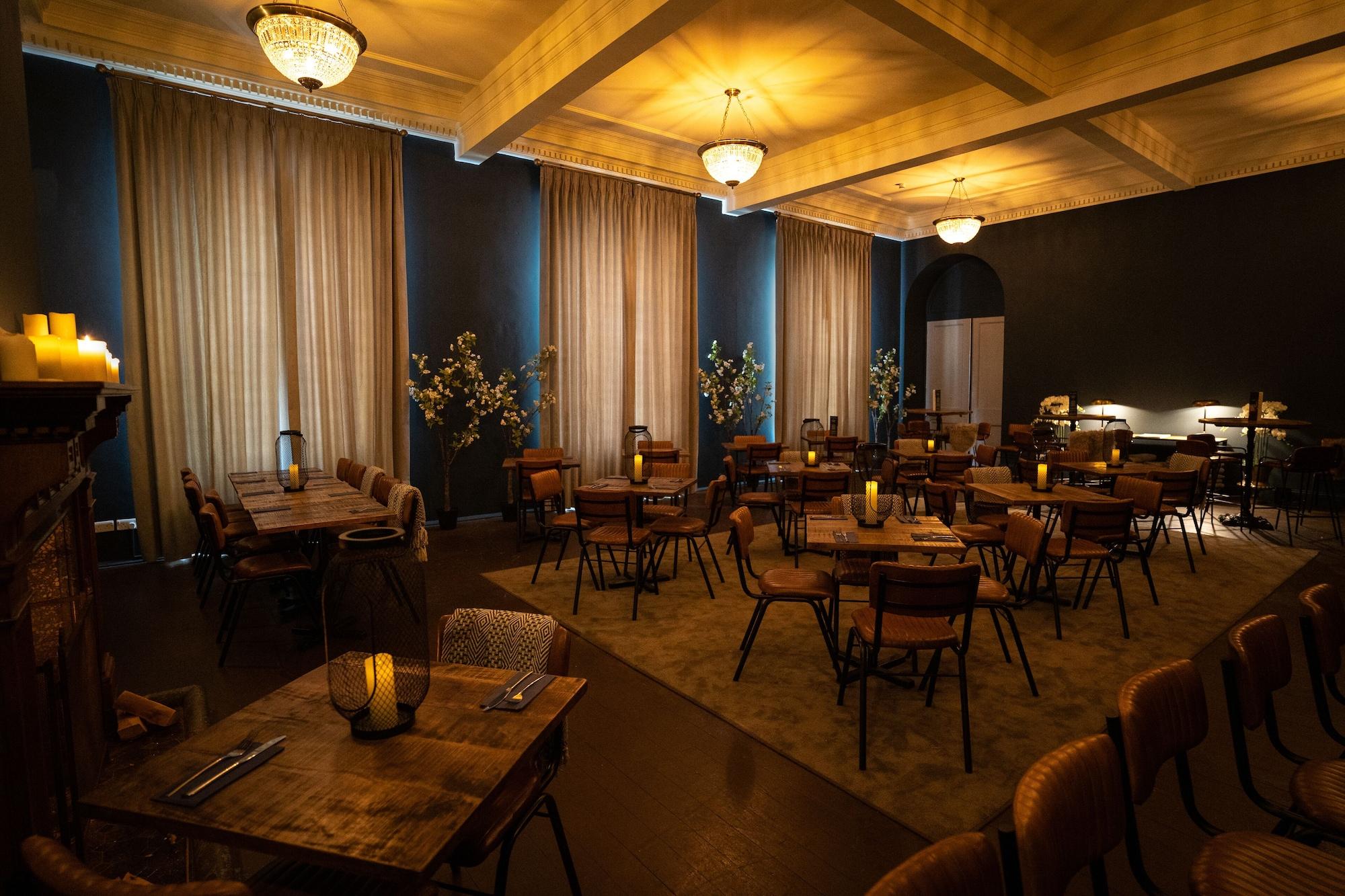 Sala de Reuniones The Courthouse