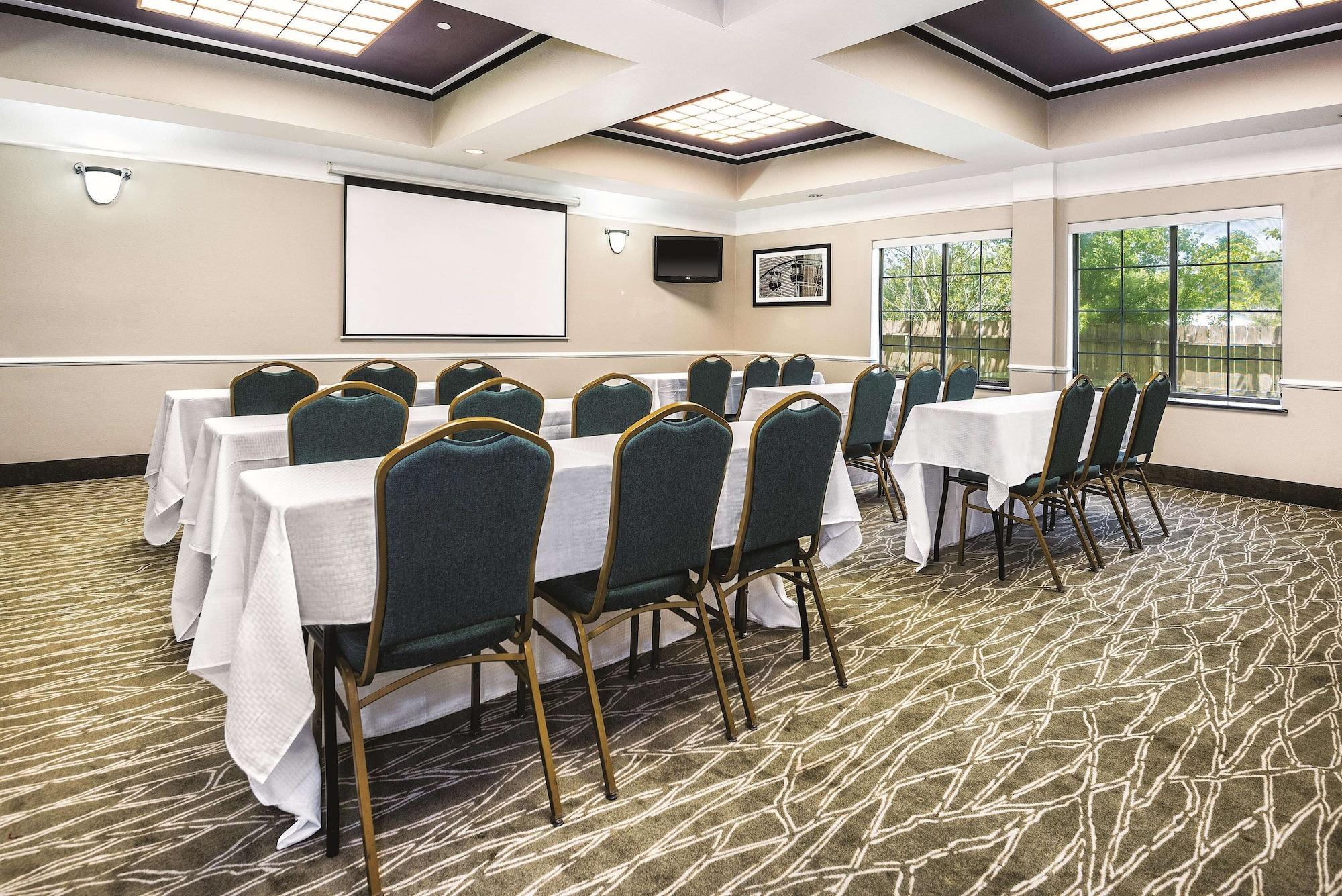 Sala de Reuniones Vista Del Sol Hotel - Rosenberg