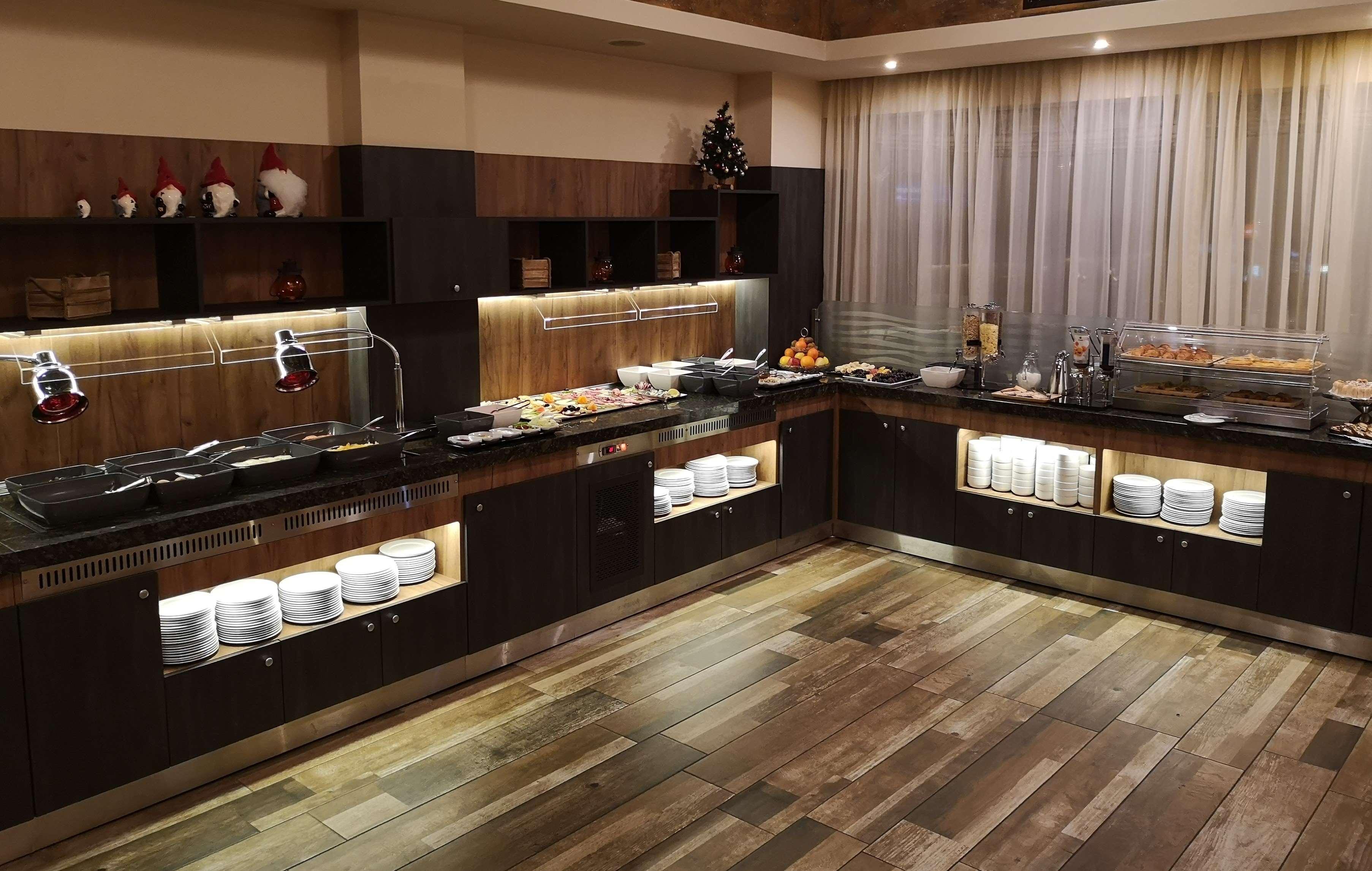 Restaurant Golden Tulip Varna