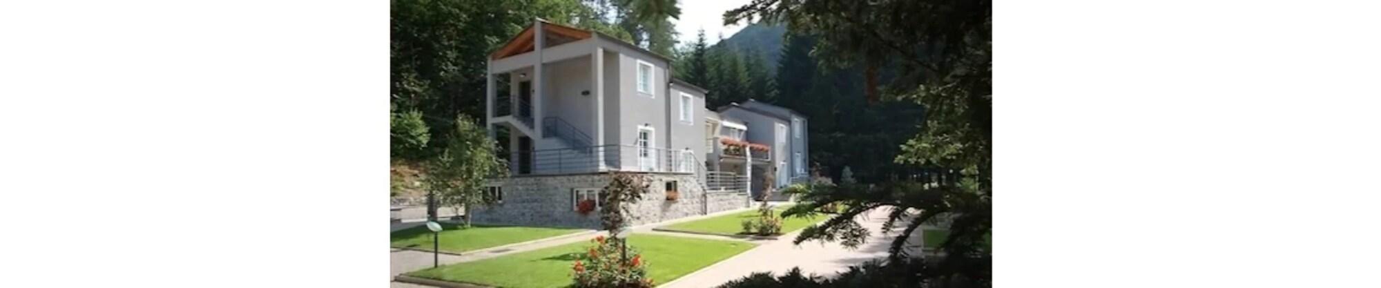 Varios Hotel Abetaia